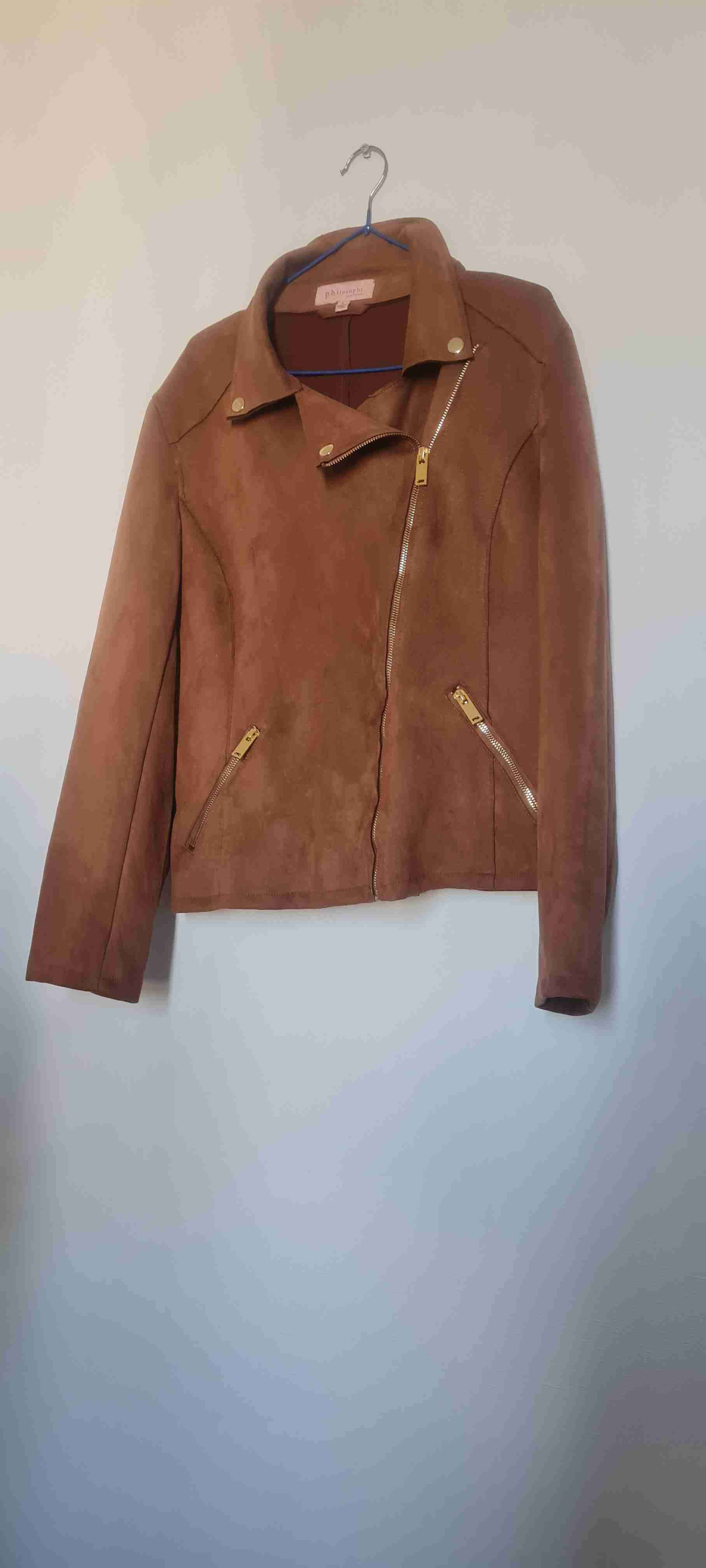 Chaqueta café de gamuza