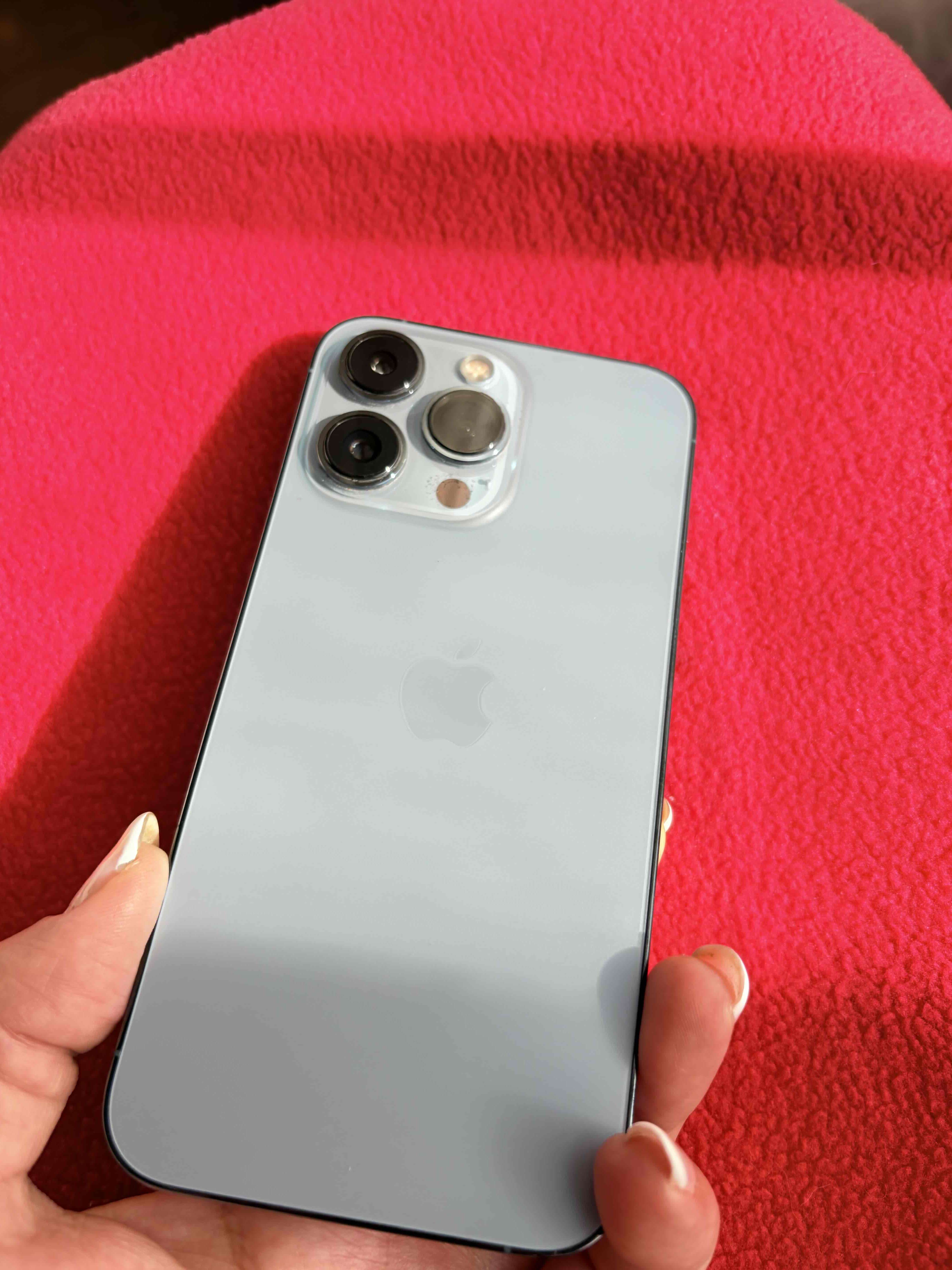 iPhone 13 Pro, en buen estado rendimiento batería - miniatura 2