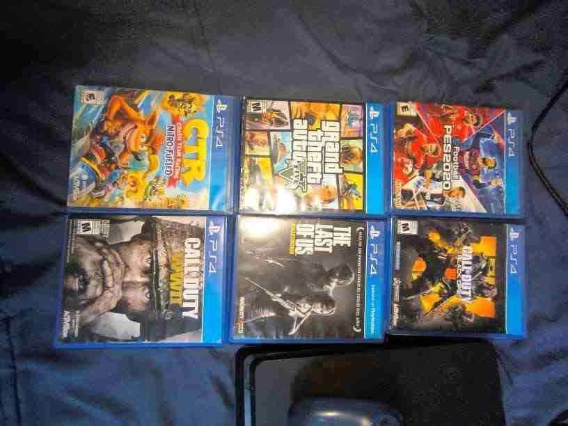 PlayStation 4 con juegos - miniatura 2