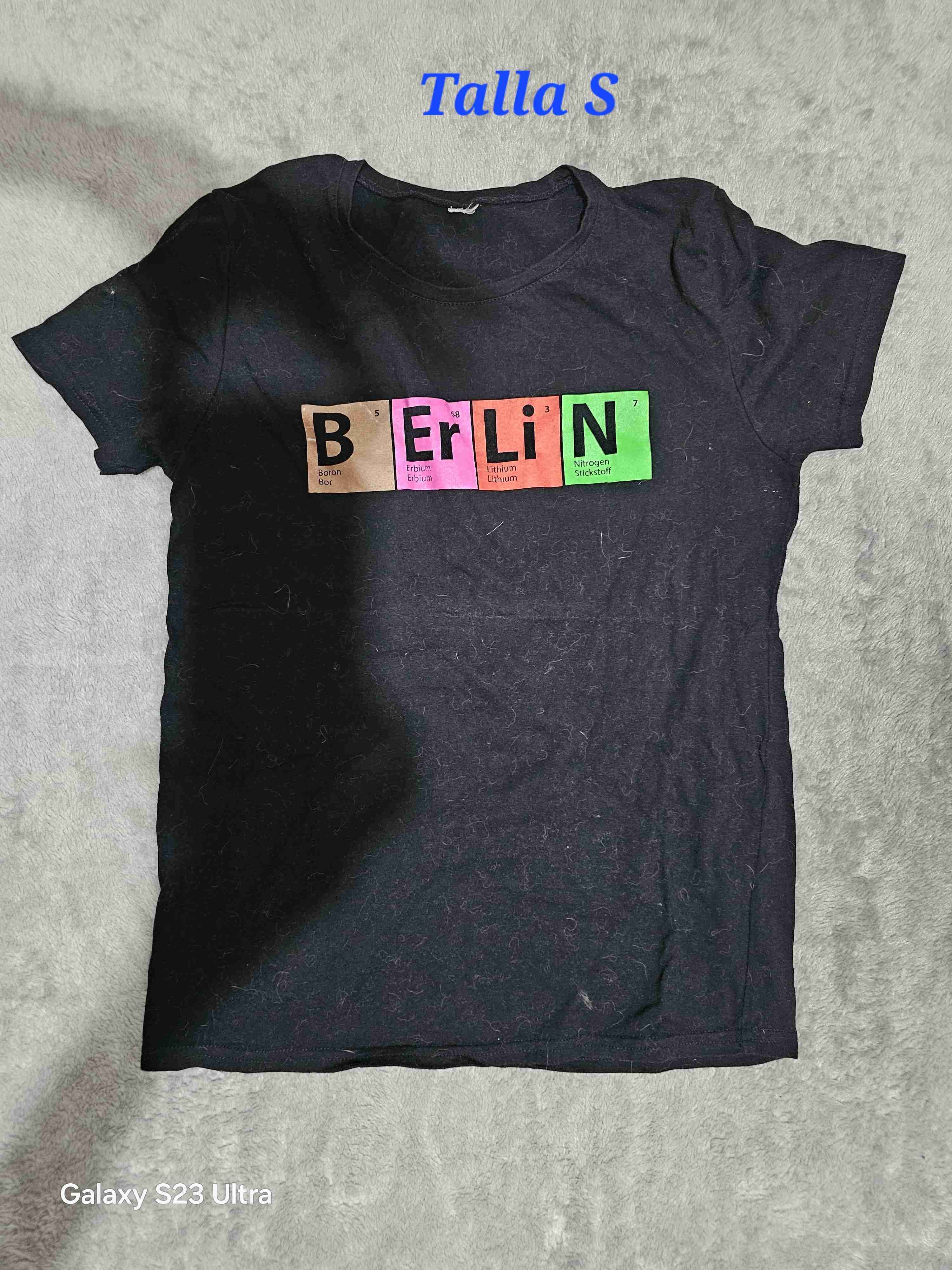 Blusa roja con puntos - miniatura 6