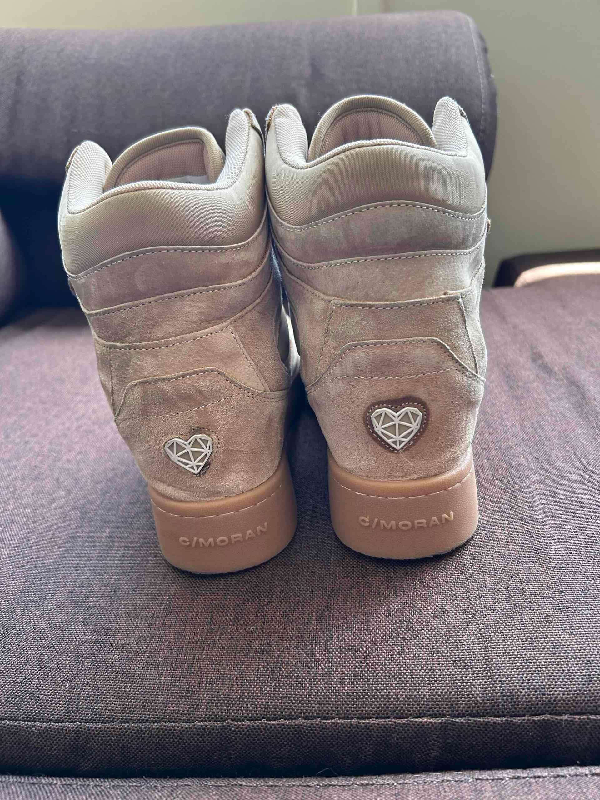 Zapatillas C/MORAN beige modernas - miniatura 2