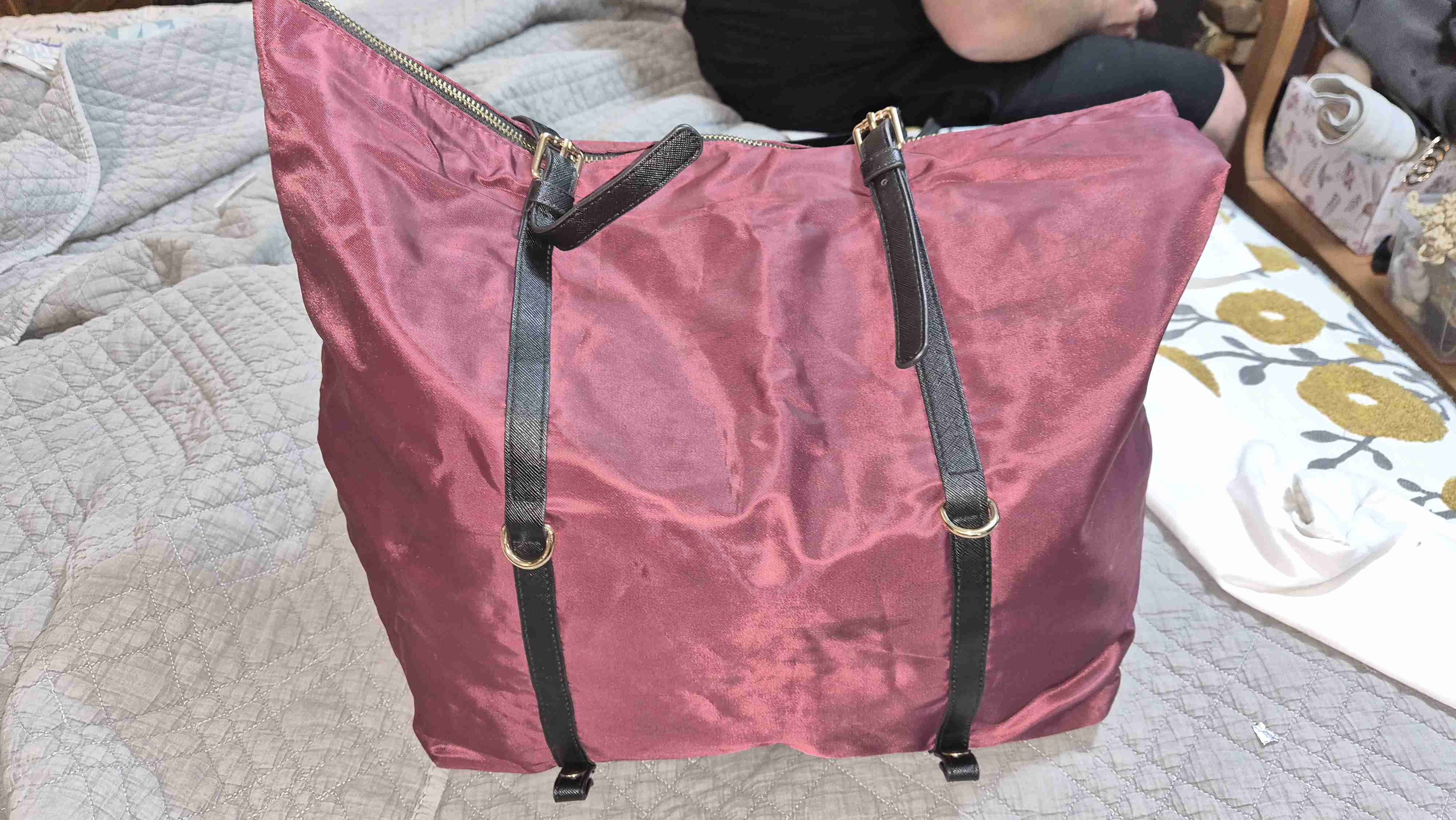 Bolso grande burdeos con cierre - miniatura 2