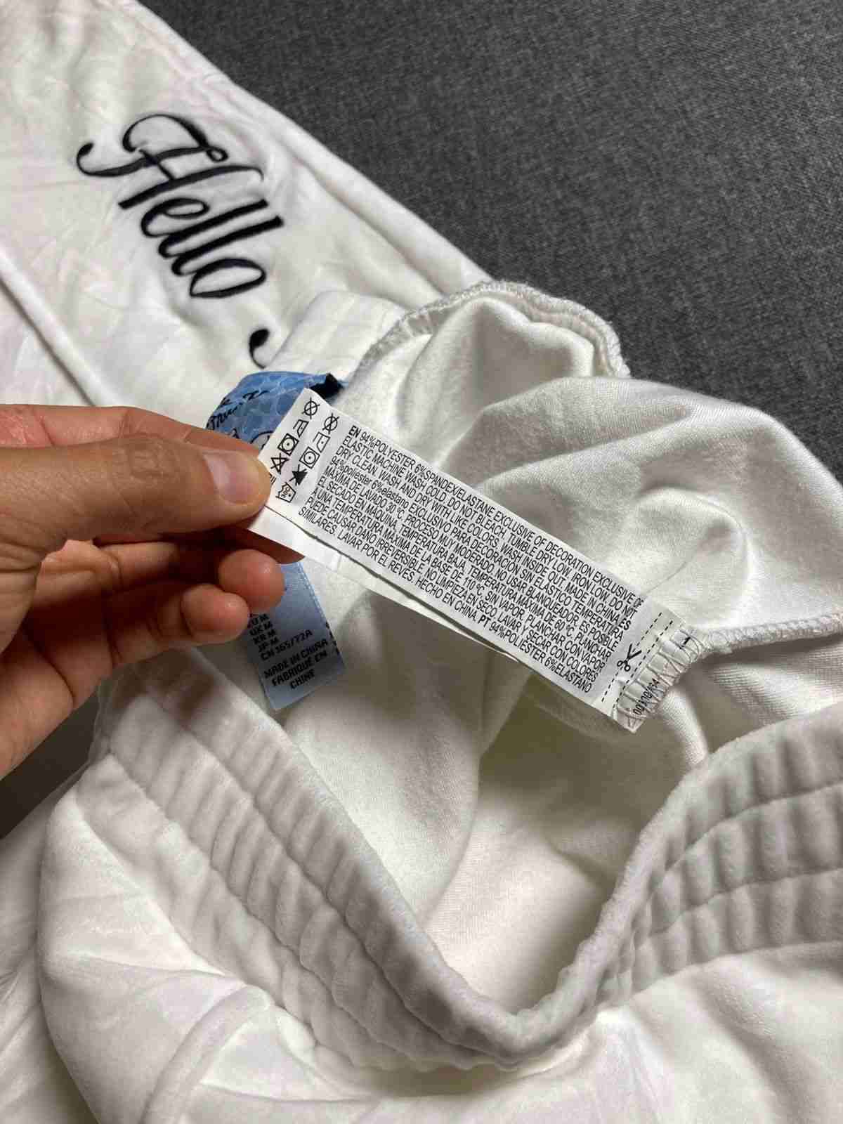 Buzo Hello Kitty Forever 21 - miniatura 4