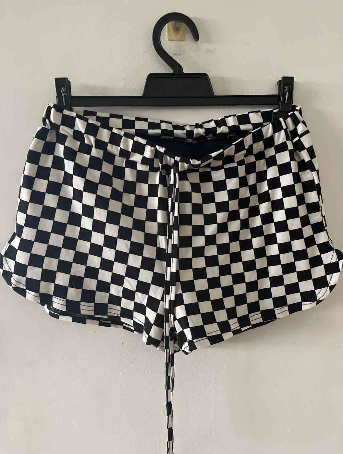 Short a cuadros blanco y negro talla 38 - miniatura 1
