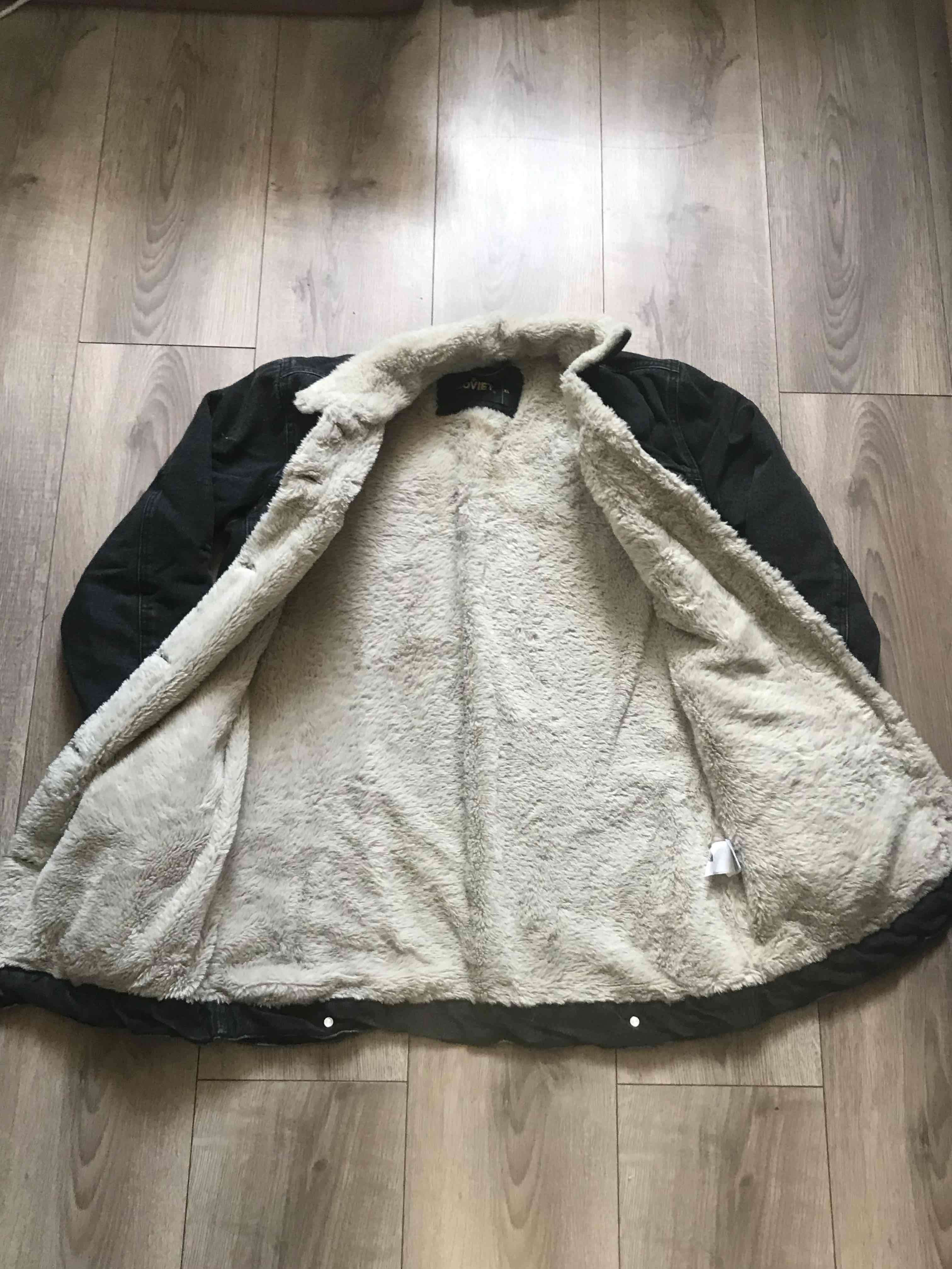 Chaqueta negra con interior peludo - miniatura 2