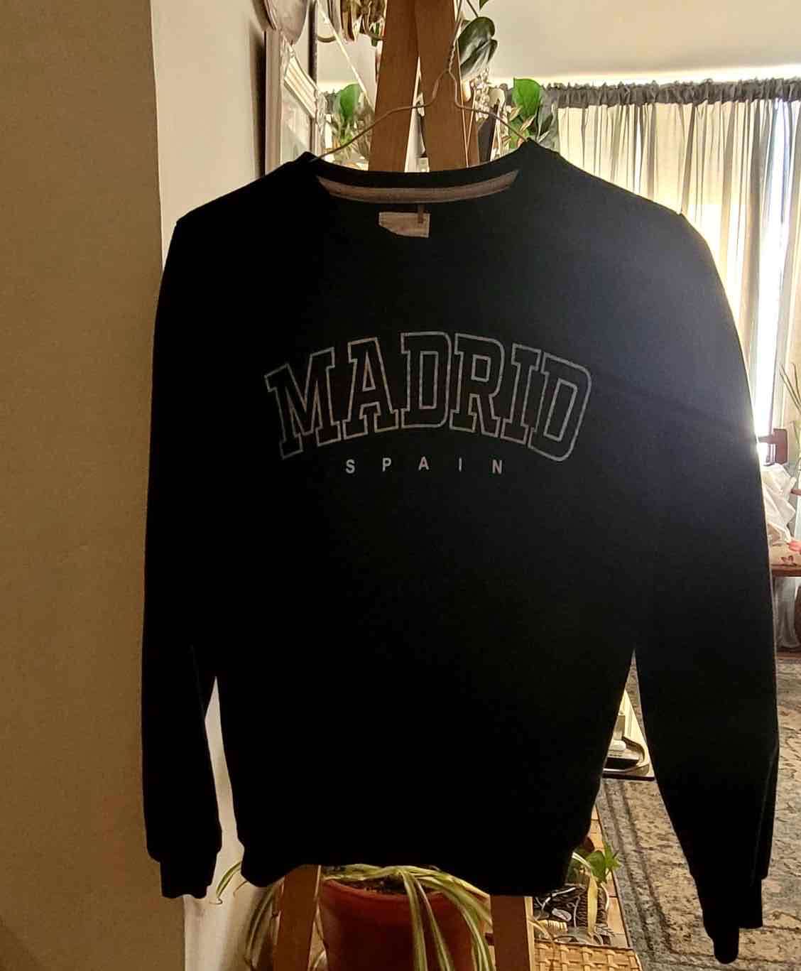 Polerón negro estampado Madrid talla 16 - miniatura 1