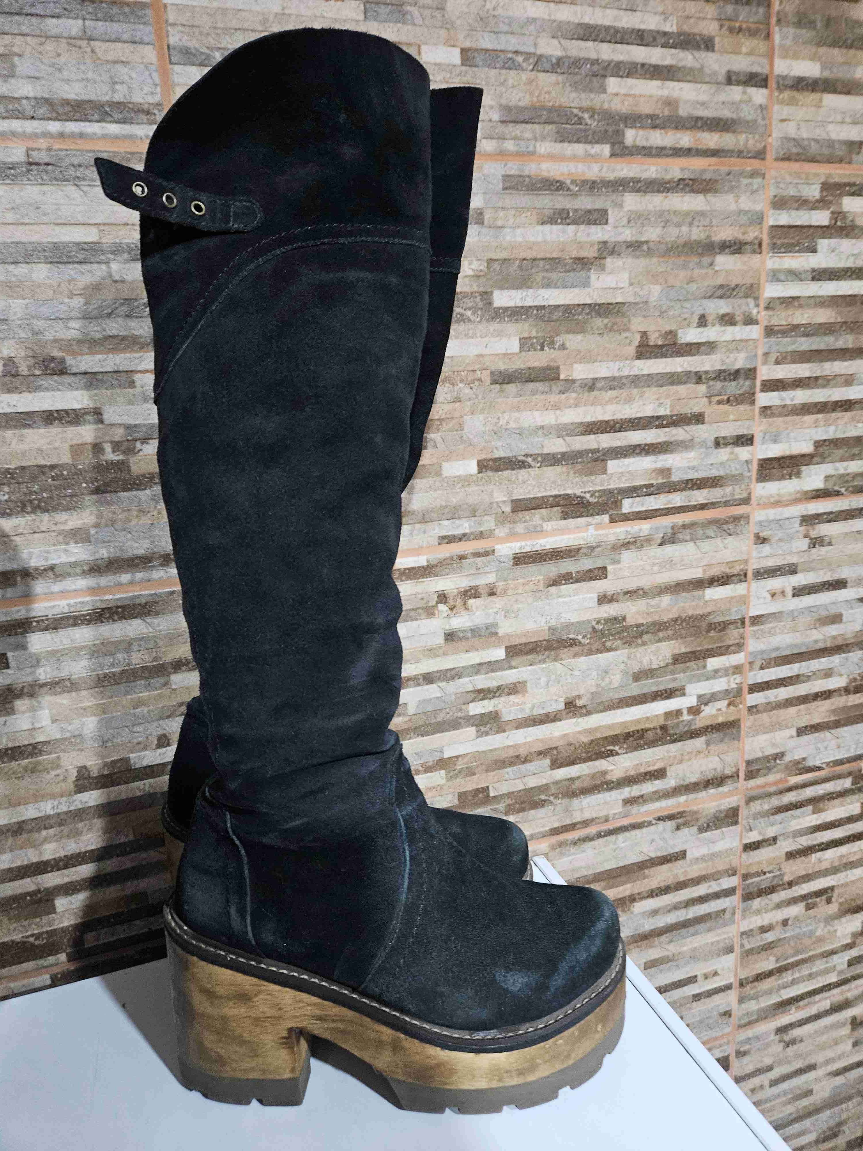 Botas largas de cuero marrón - miniatura 3