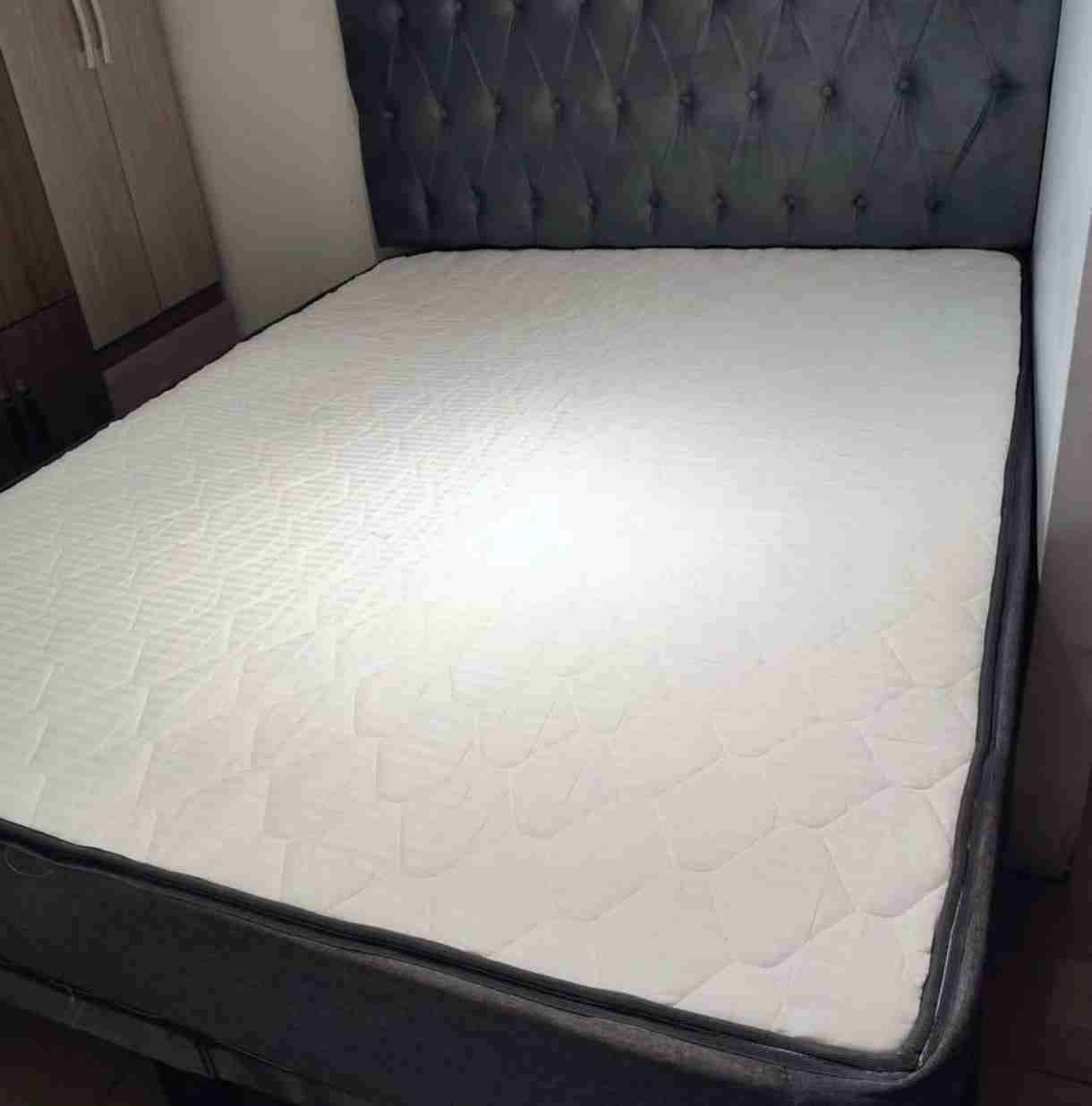 CAMA DE 2 PLAZAS CON COLCHON INCLUÍDO - 1