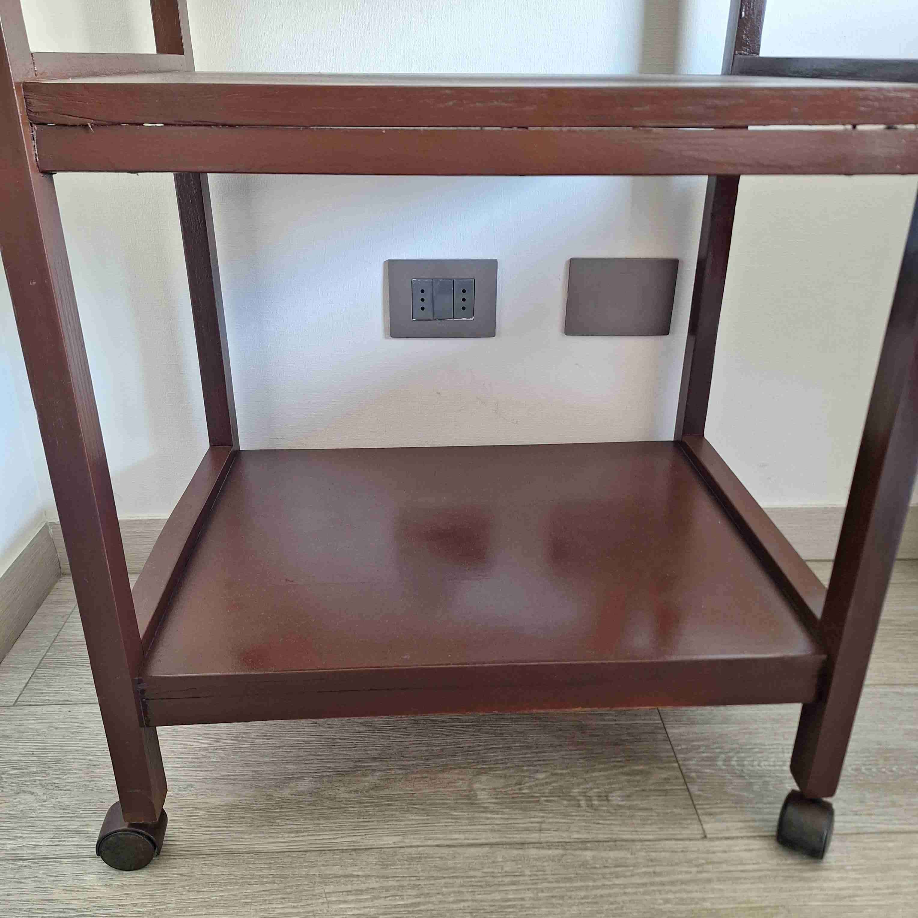 Carro auxiliar de madera - miniatura 2