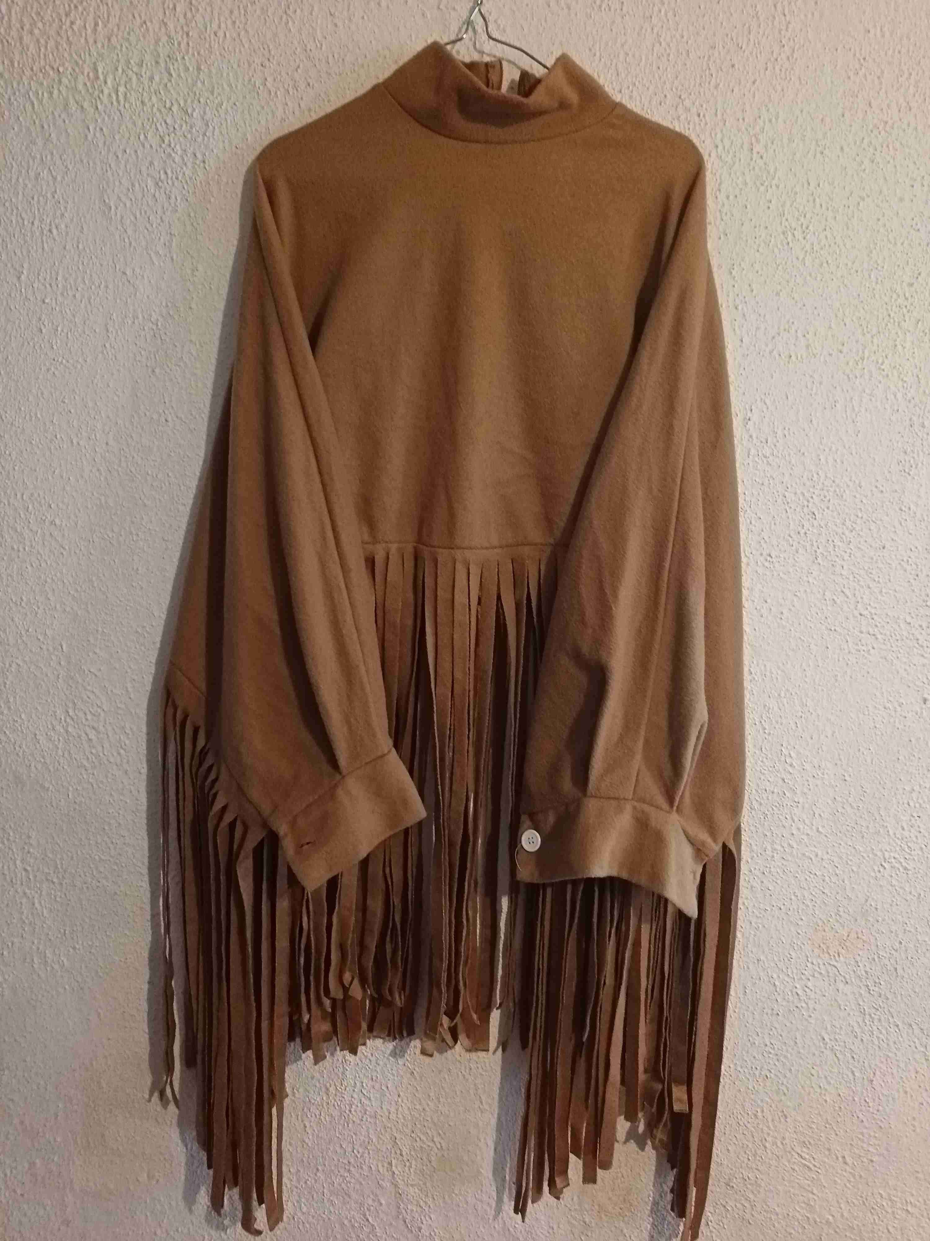 Poncho marrón con flecos y manga con puño - miniatura 3
