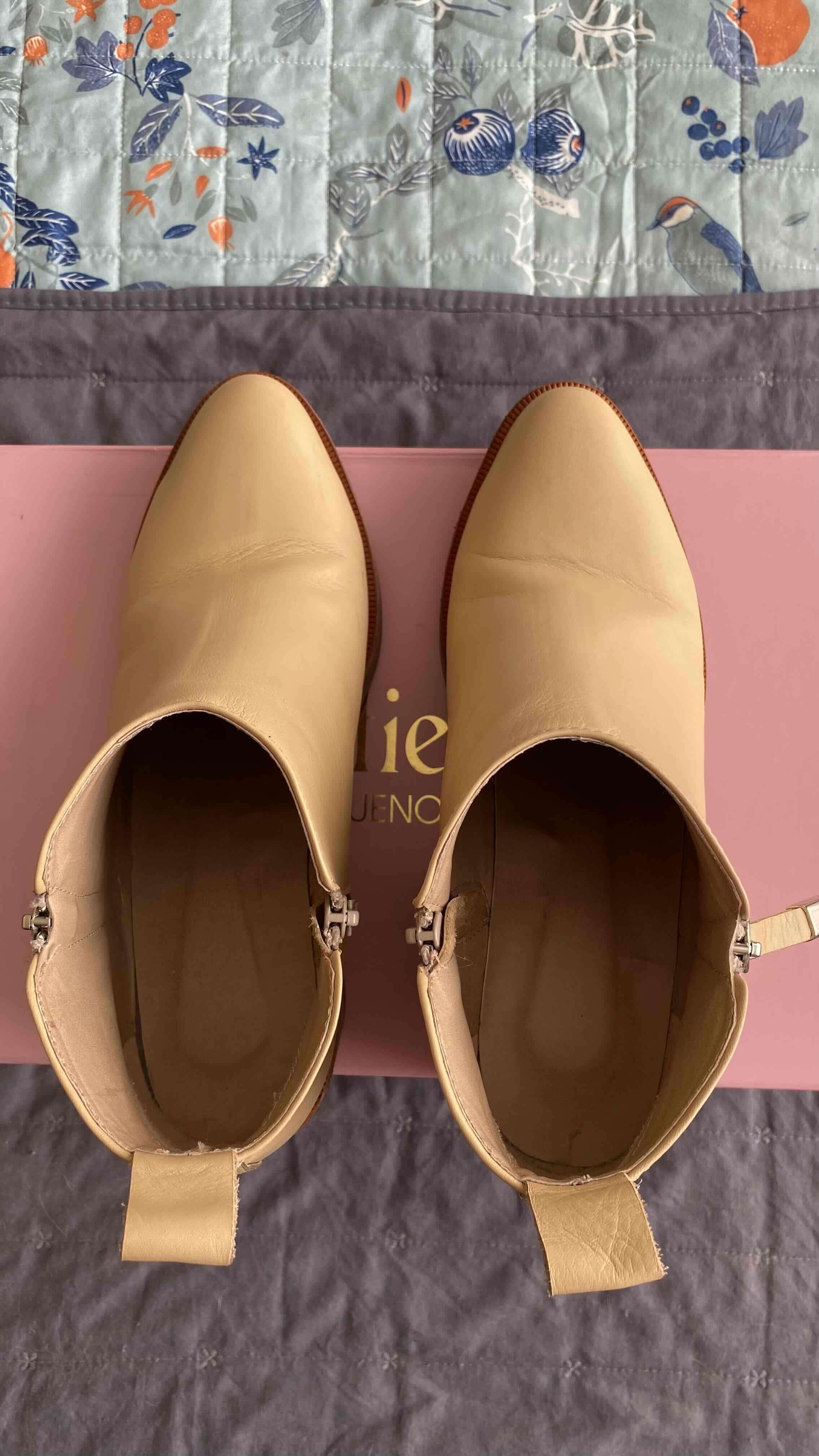 Botines La tienda de Buenos Aires, beige con tacón - miniatura 5