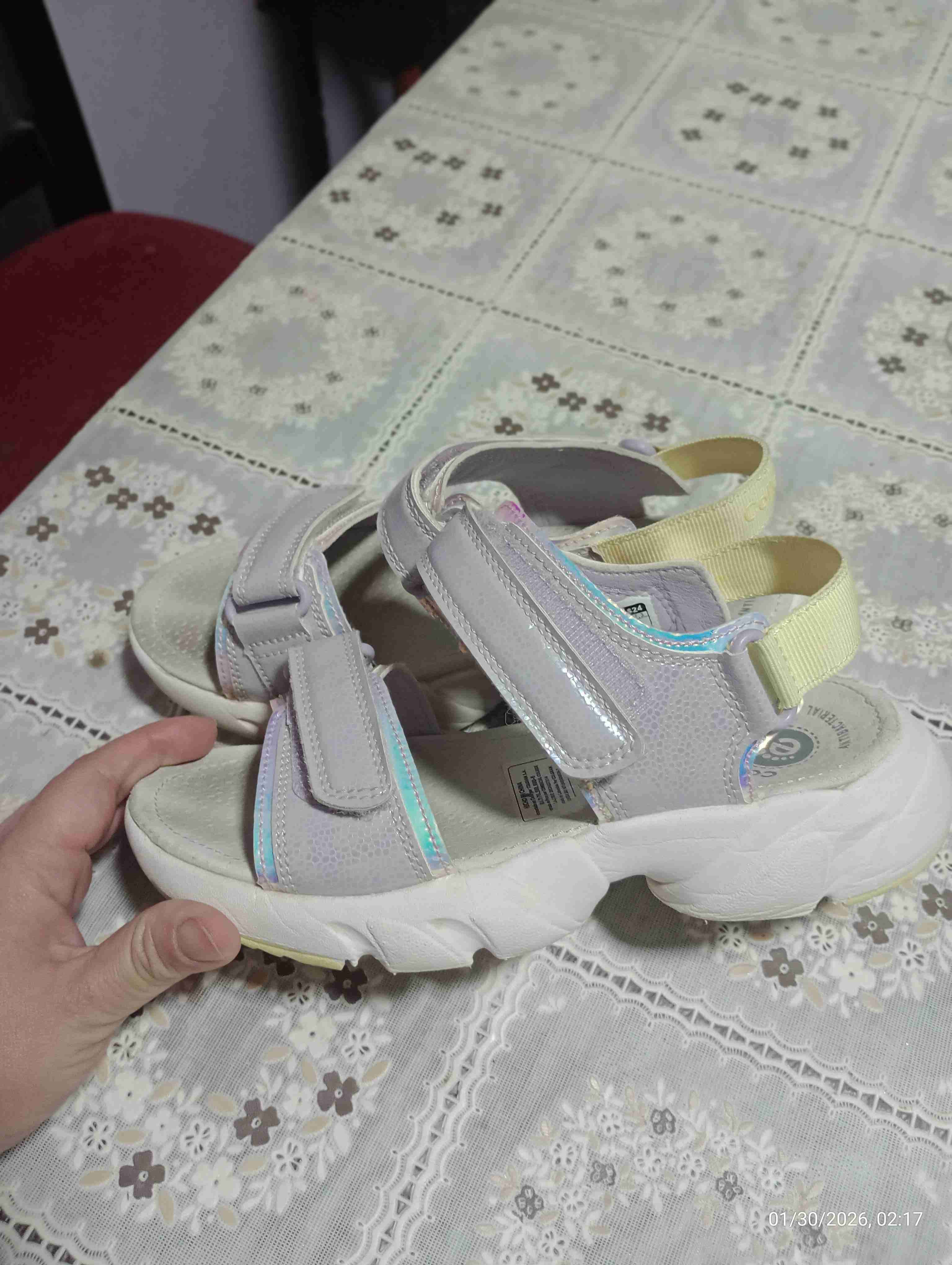 Sandalias lilas  con velcro ajustable - miniatura 2