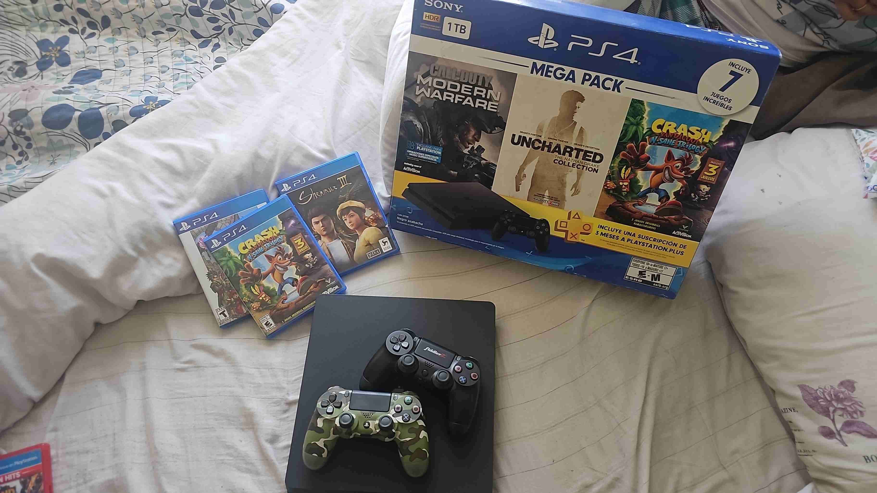 PS4  1TB con juegos - miniatura 1