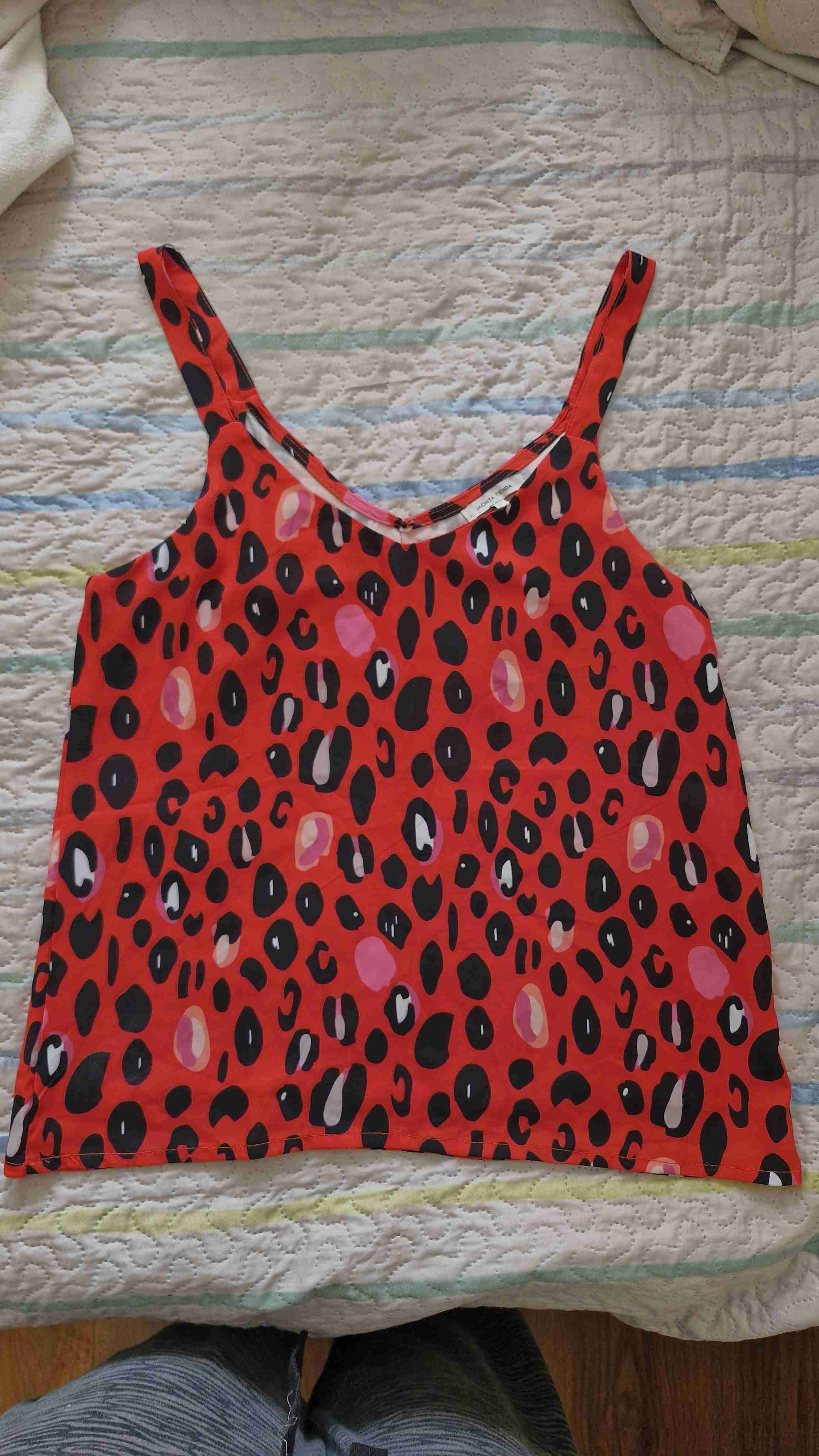Top rojo con estampado animal print - miniatura 1