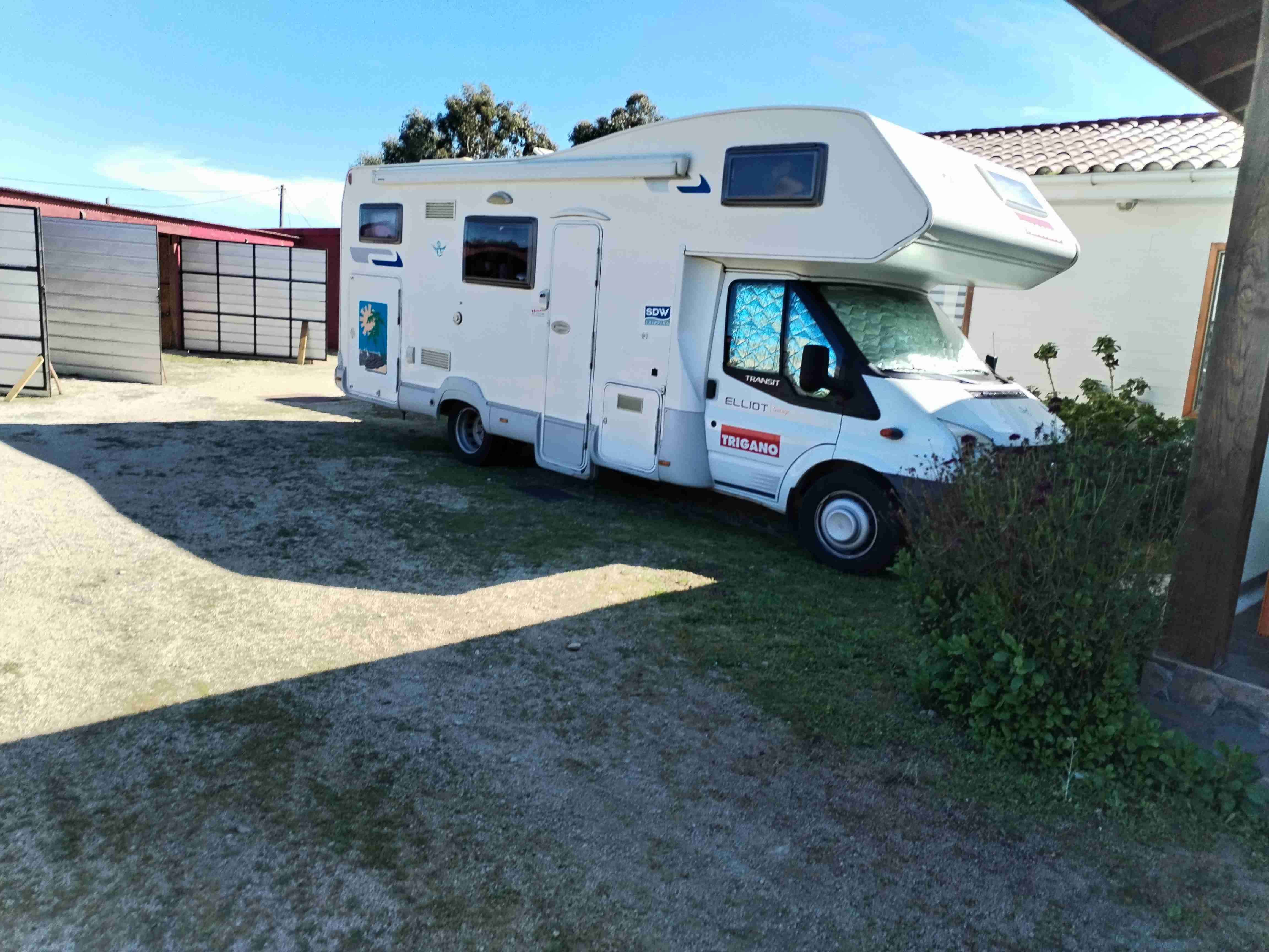 Motorhome Trigano blanca - miniatura 2