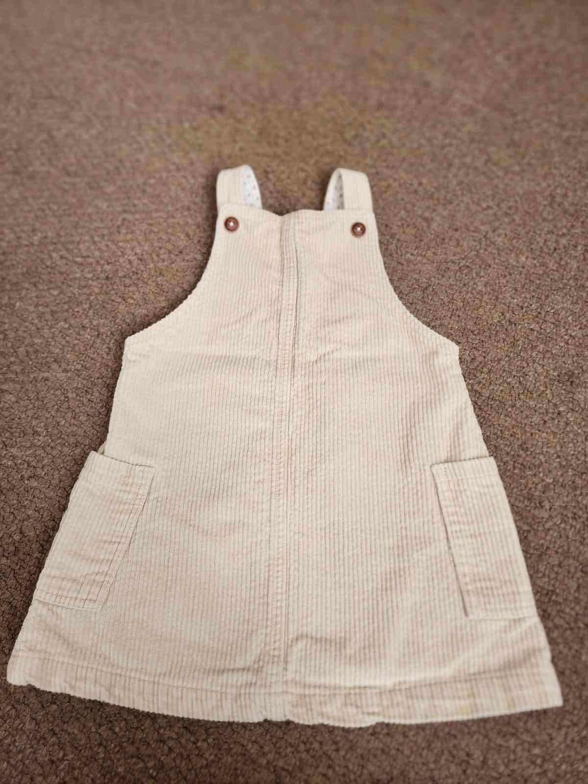 Jardinera beige para niña