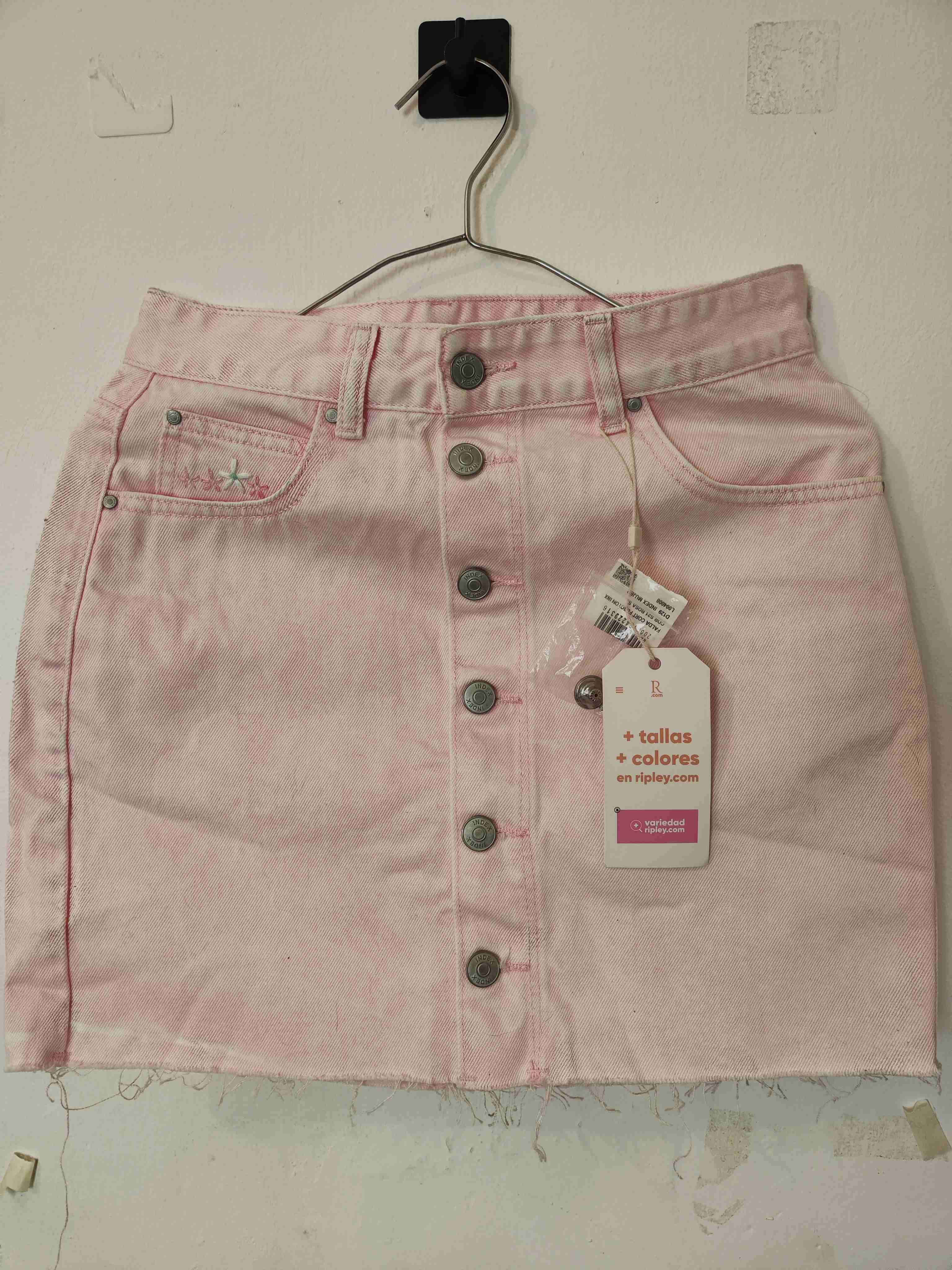 Falda jeans rosa con botones