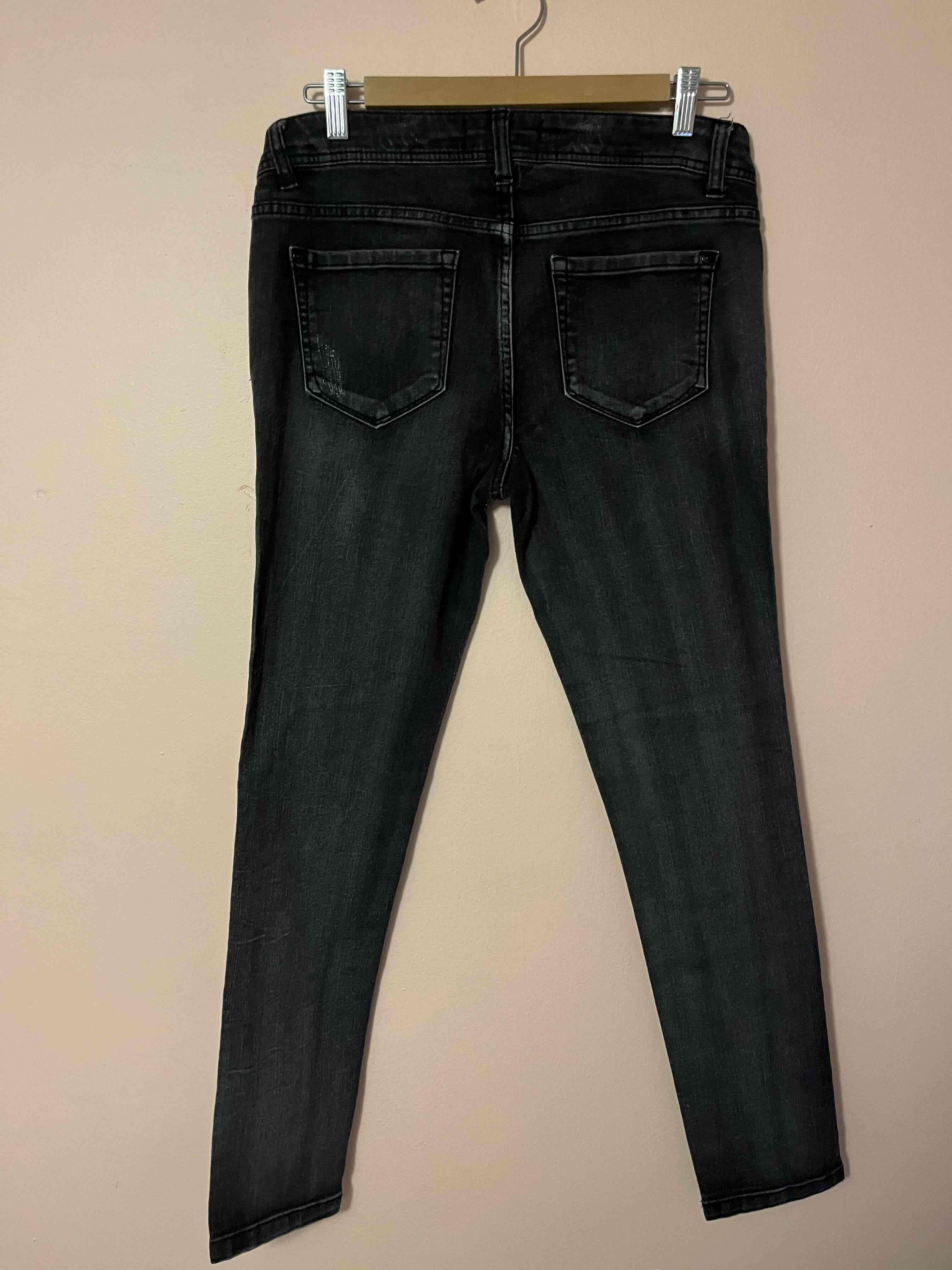 Jeans negros con brillo Forever 21 talla 40 - miniatura 2
