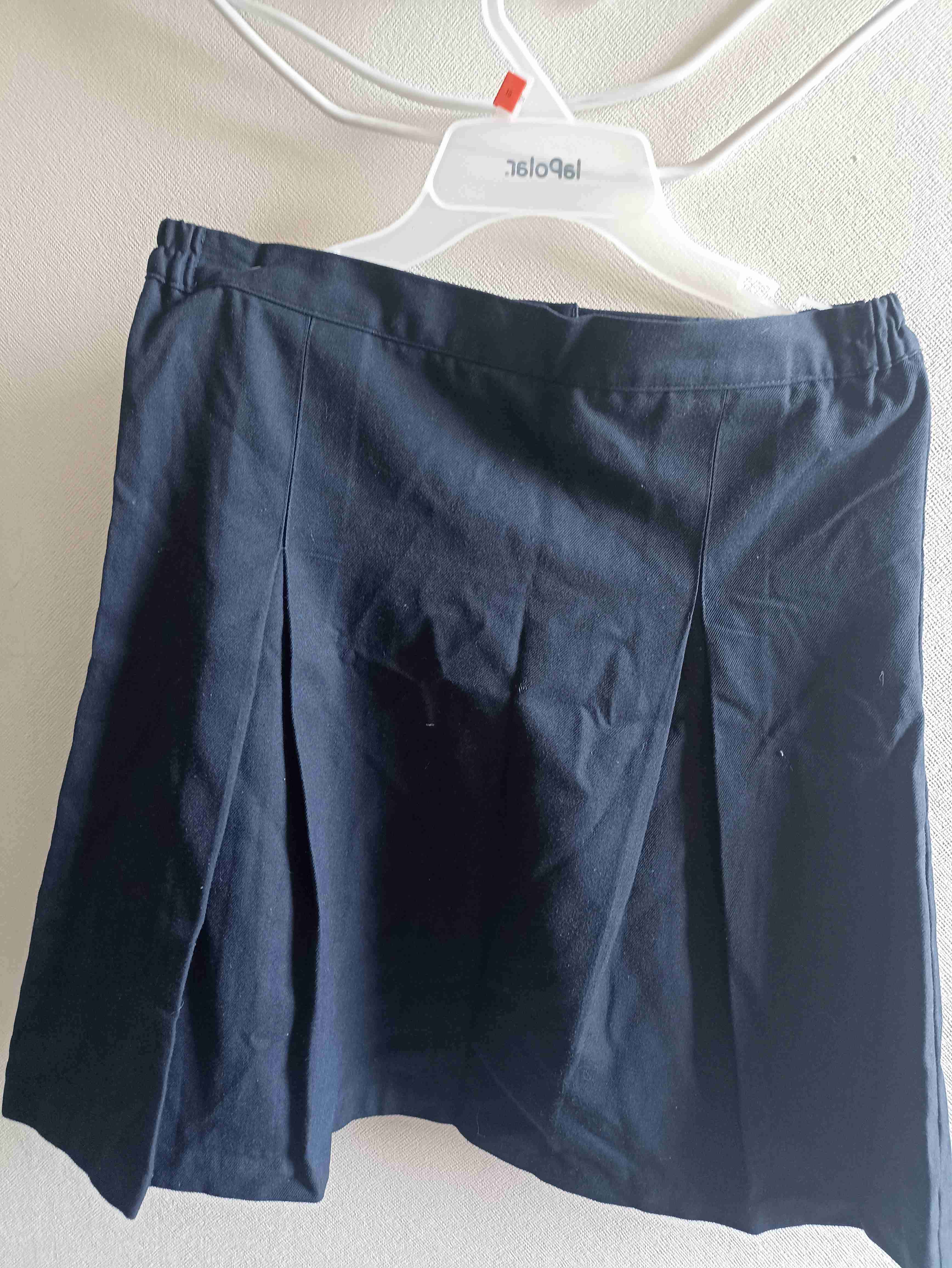 Falda negra clásica - miniatura 2