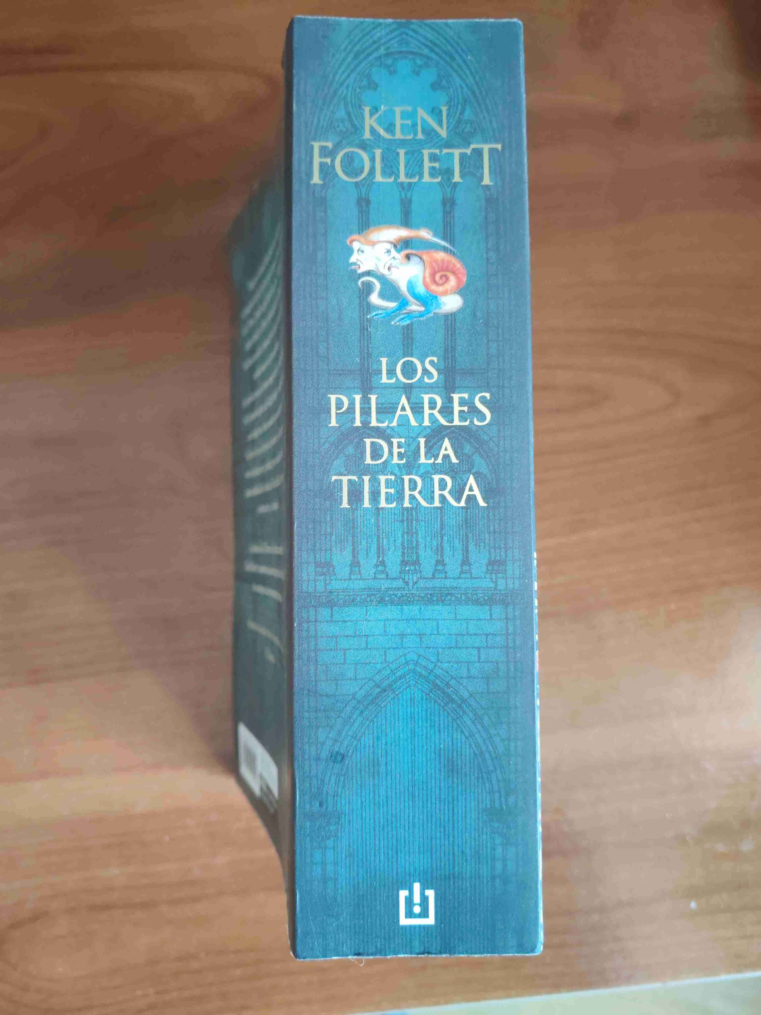 Libro 'Los Pilares de la Tierra' de Ken Follett - 3