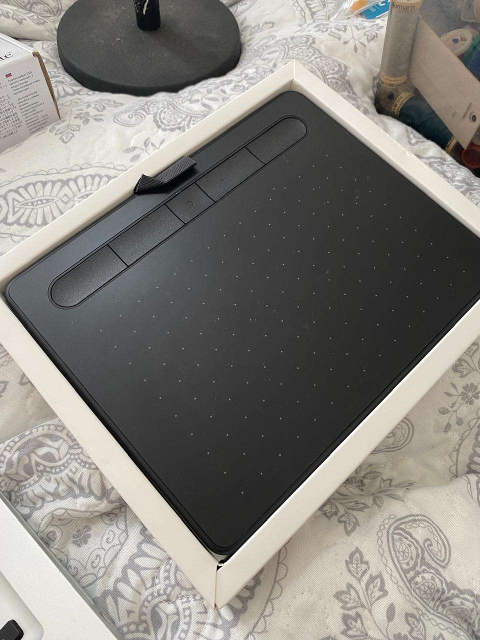 Tableta gráfica Wacom pequeña - miniatura 1