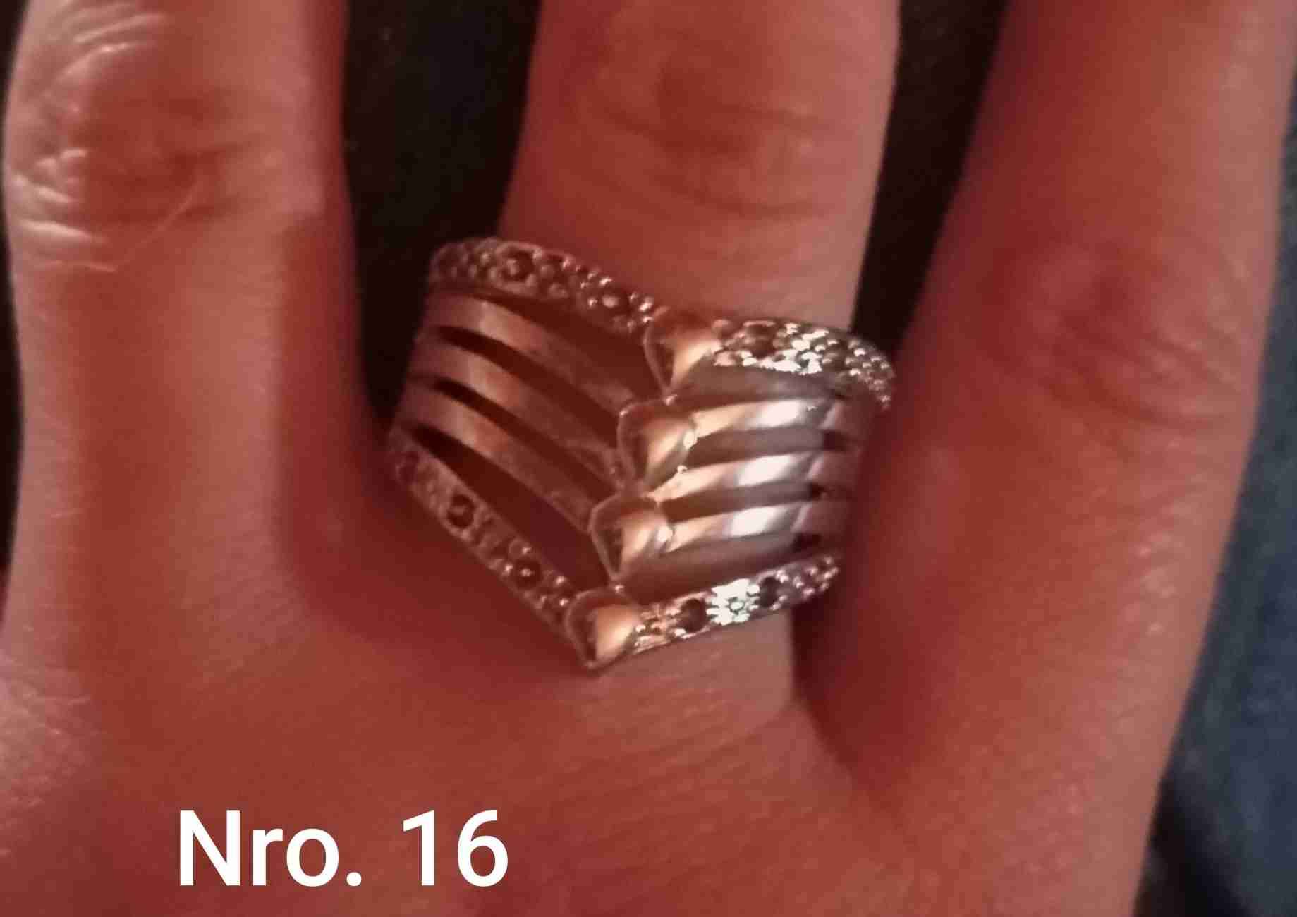 Anillo de plata diseño único - 1