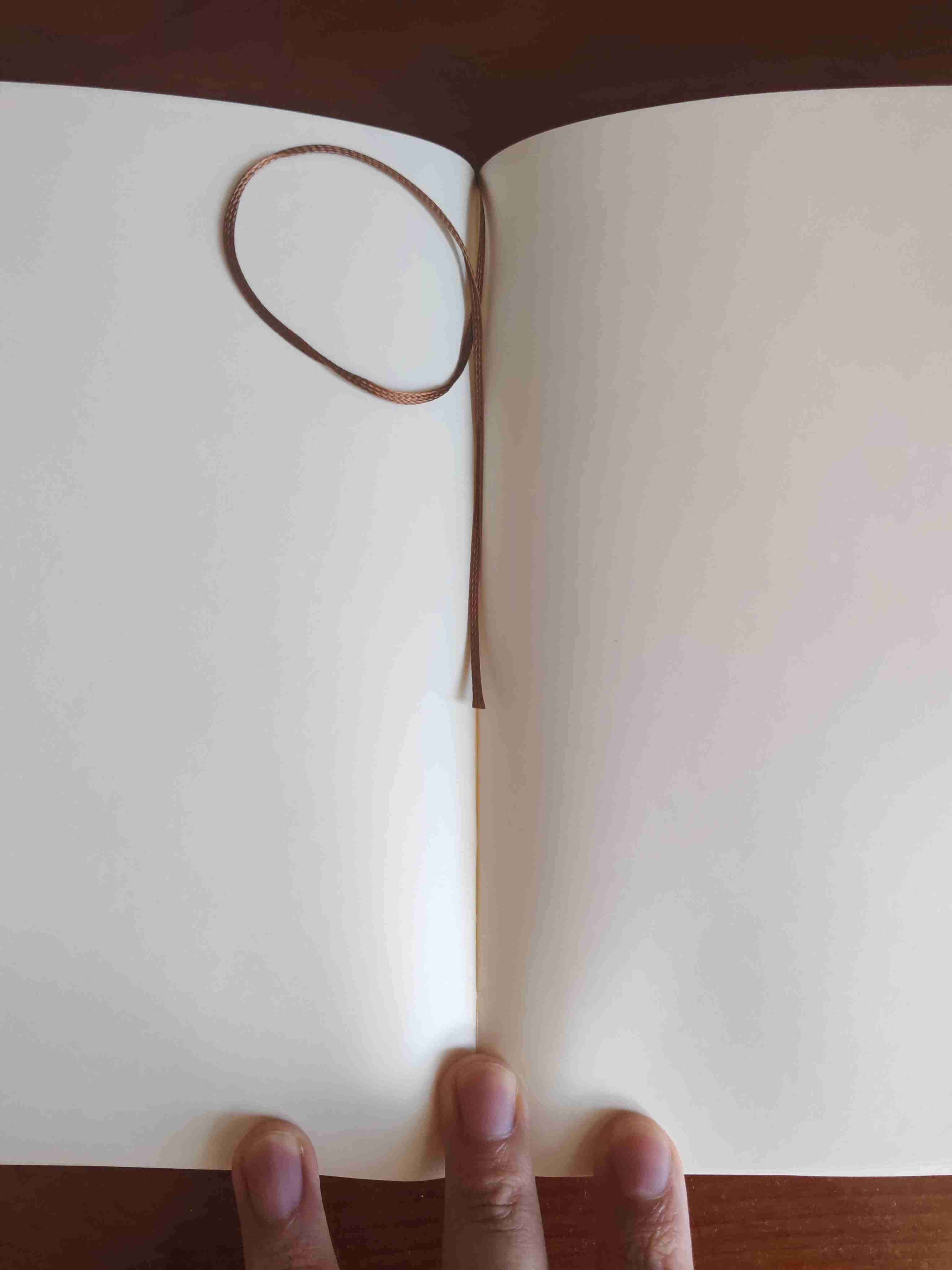 Cuaderno artístico con elástico - 3