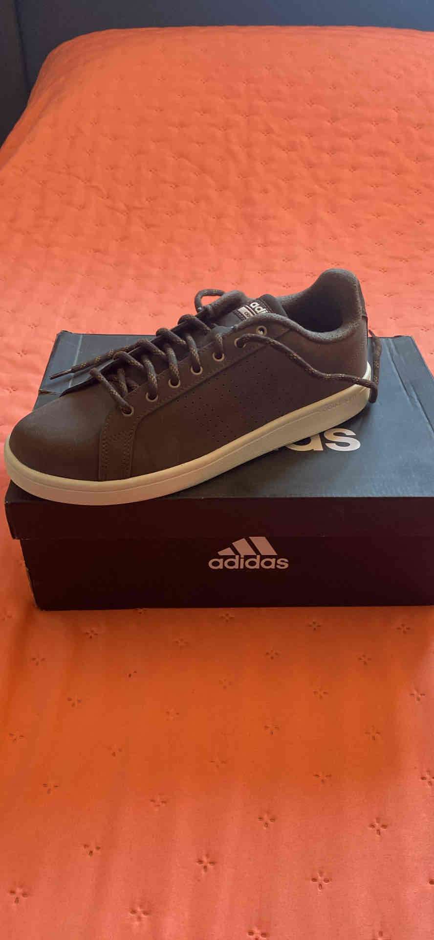 Zapatillas marrones Adidas - miniatura 1
