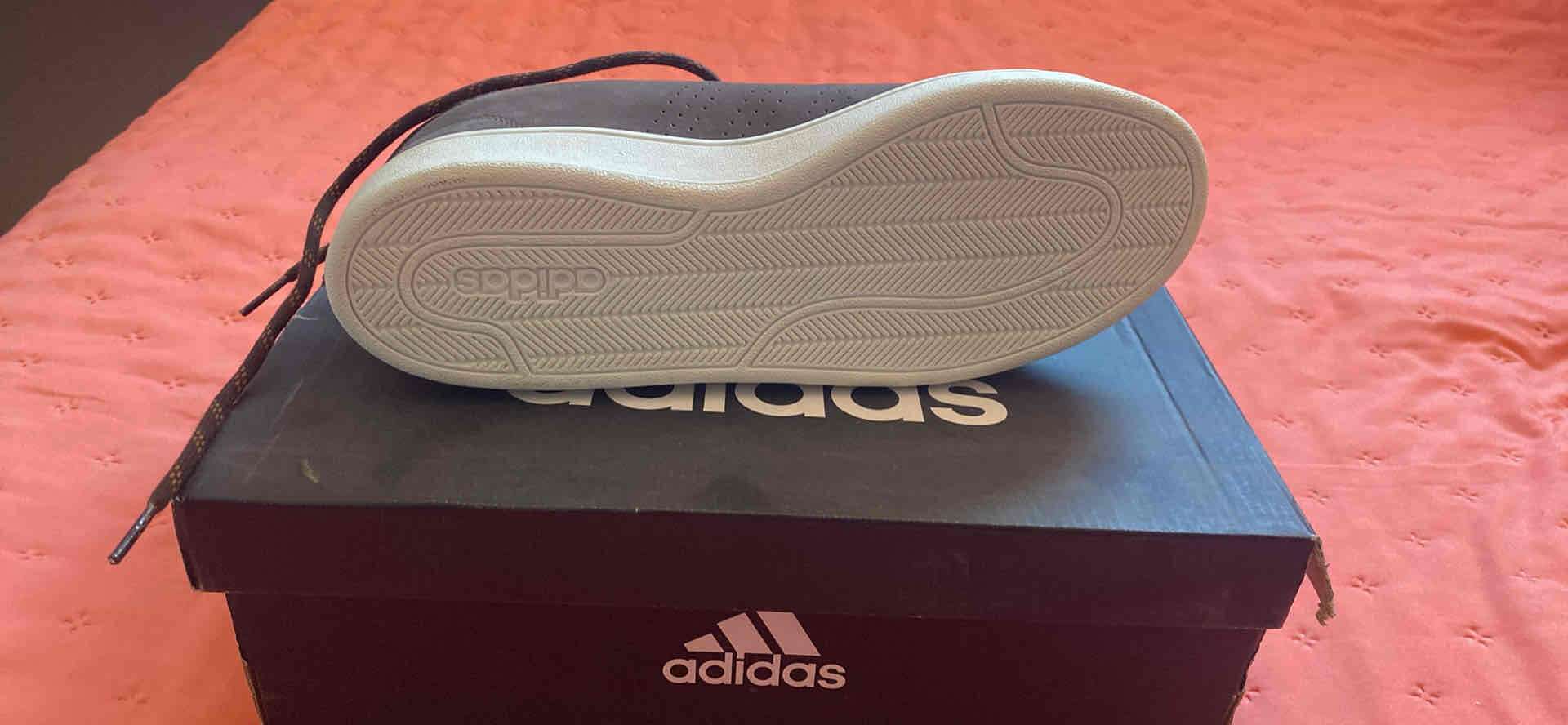 Zapatillas marrones Adidas - miniatura 2