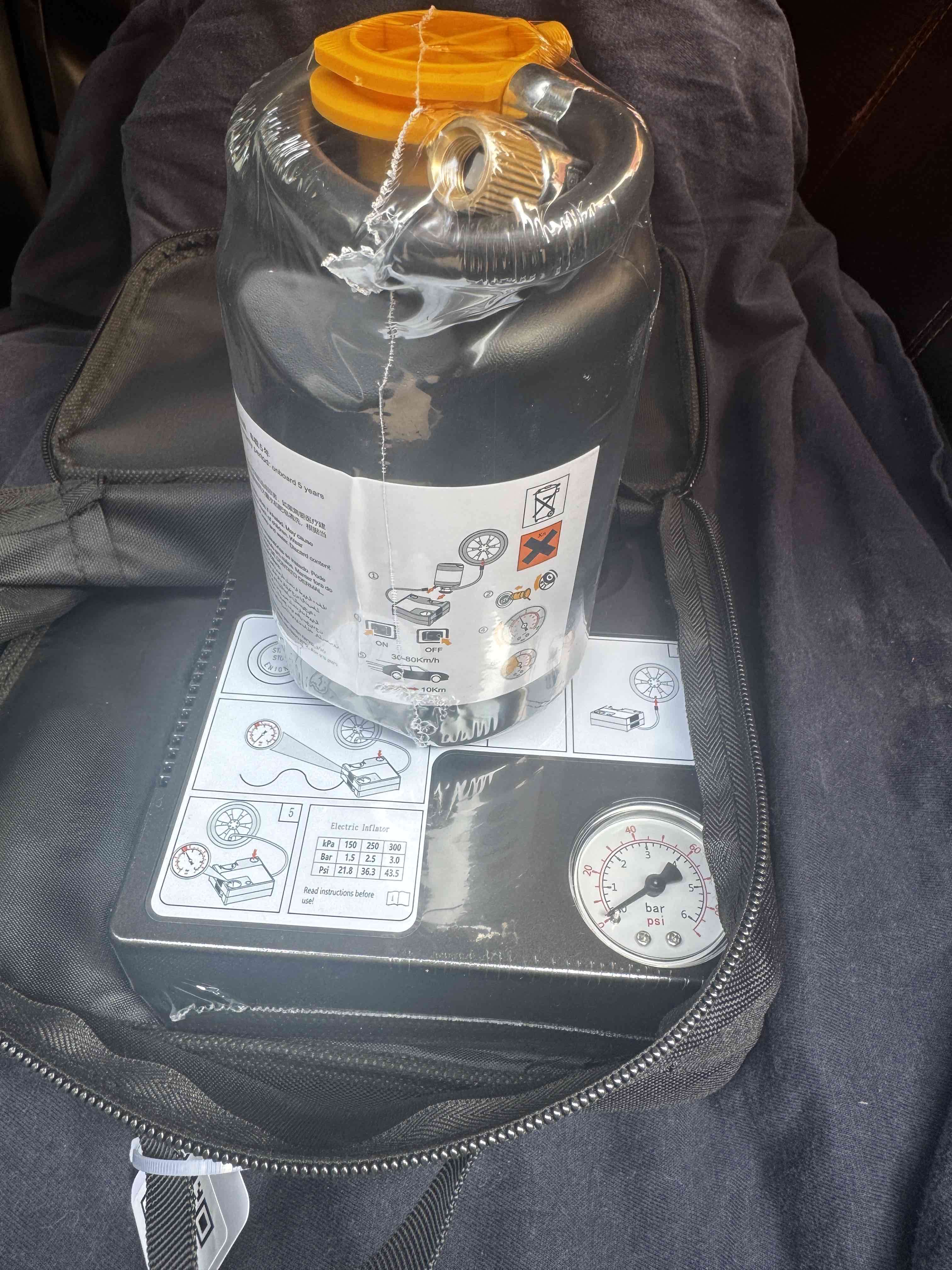 Compresor portátil para auto - miniatura 3