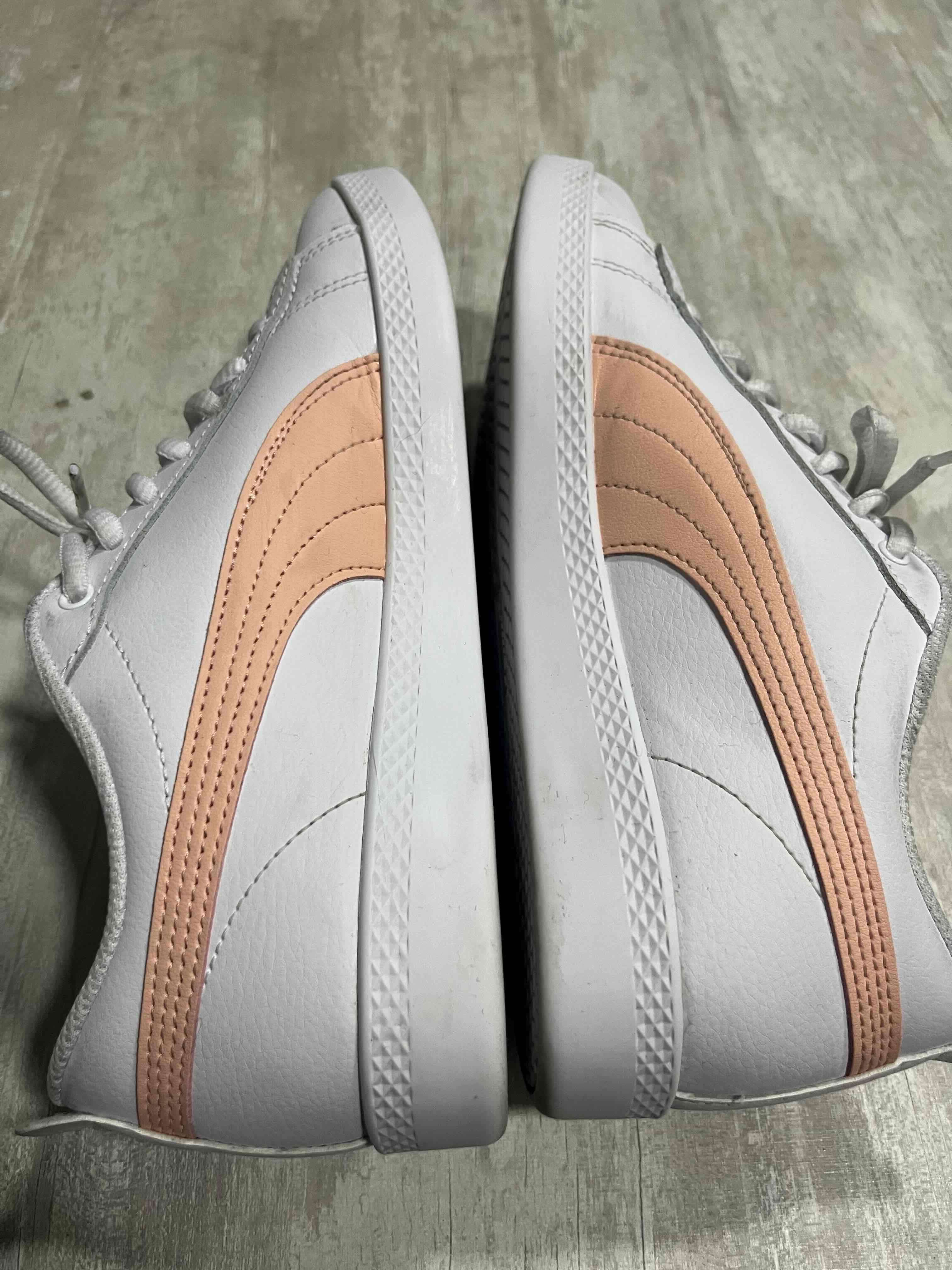 Zapatillas Puma blancas y rosadas - 2