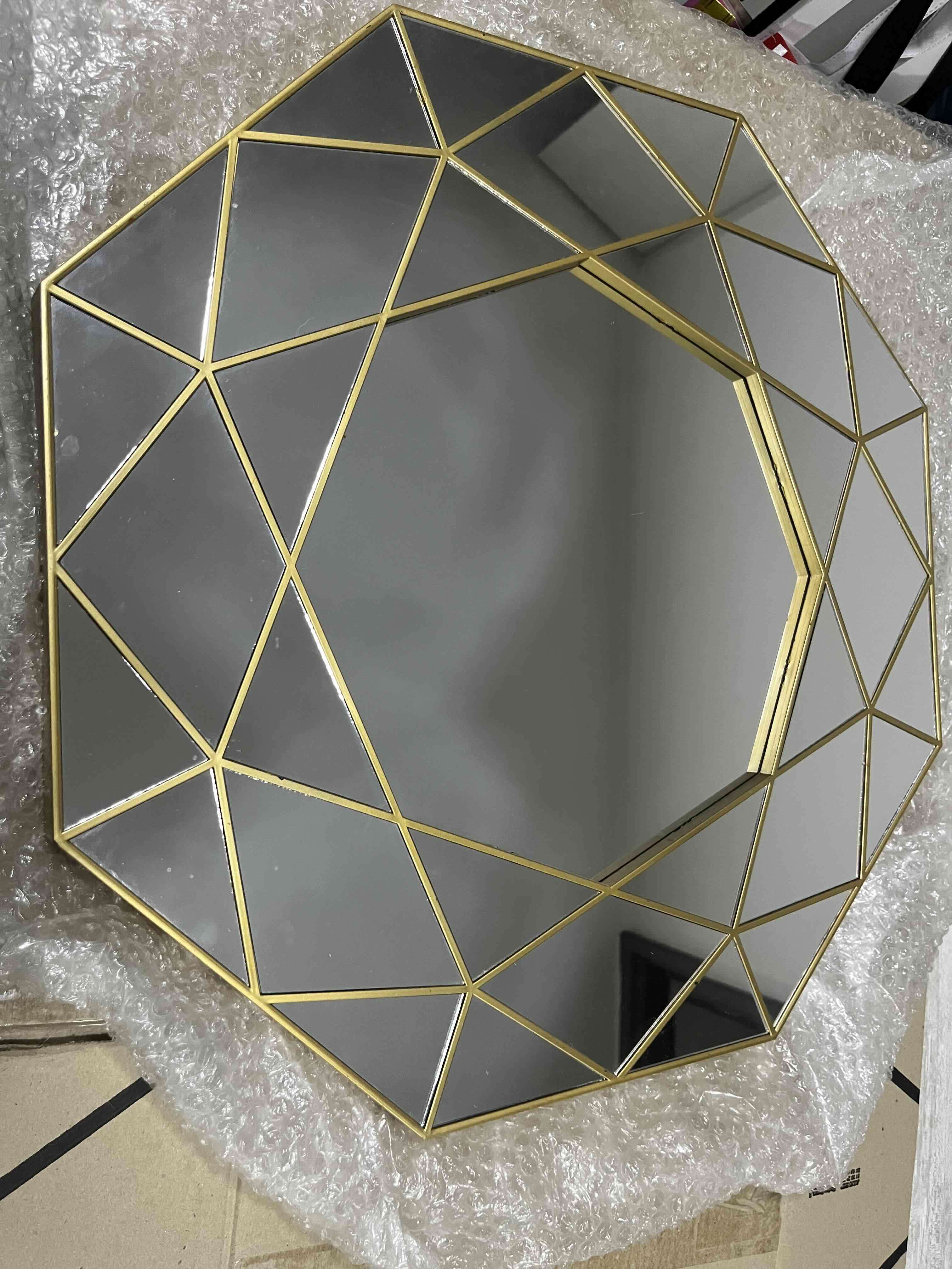 Espejo decorativo geométrico dorado - miniatura 2