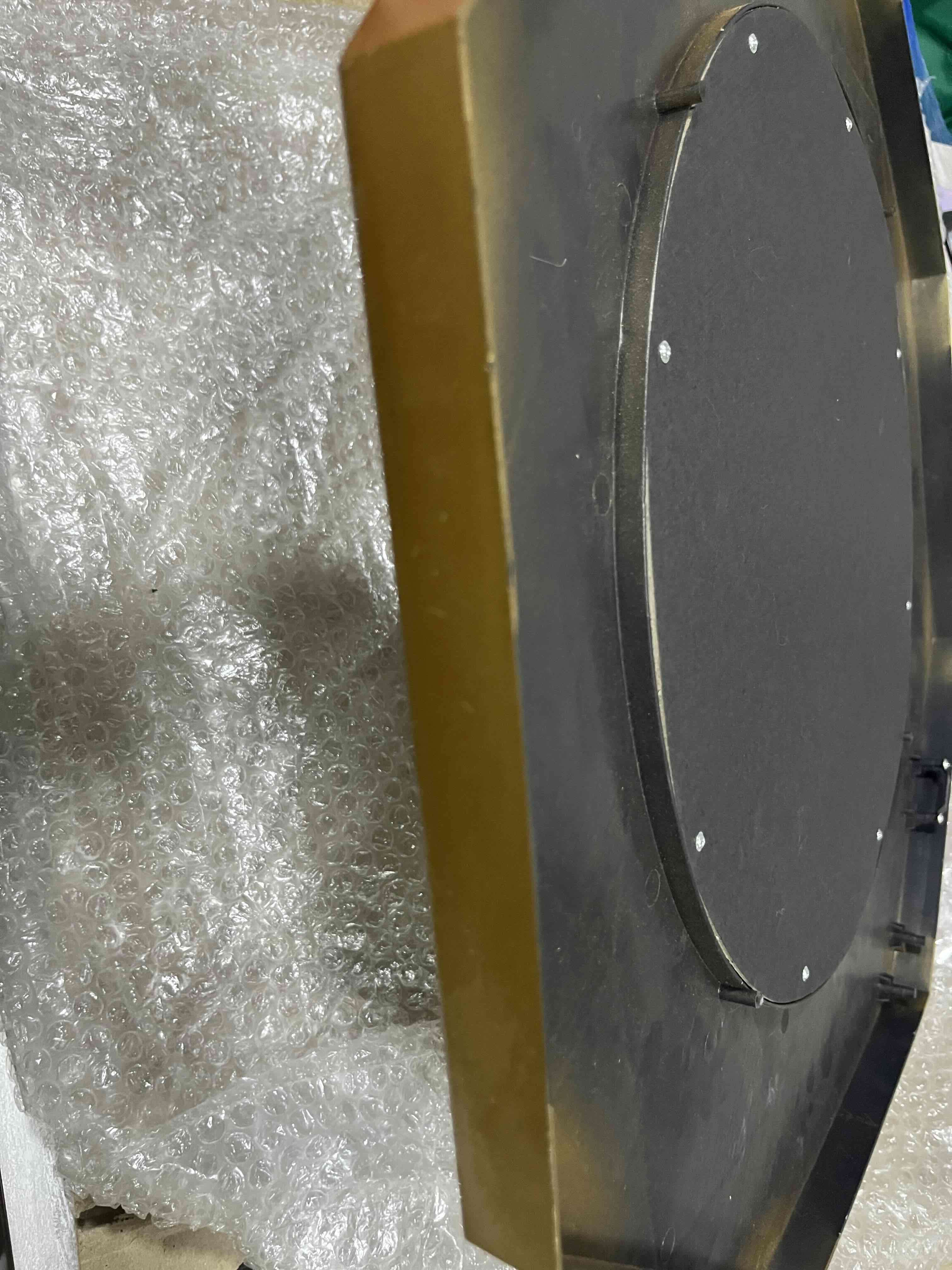 Espejo decorativo geométrico dorado - miniatura 4