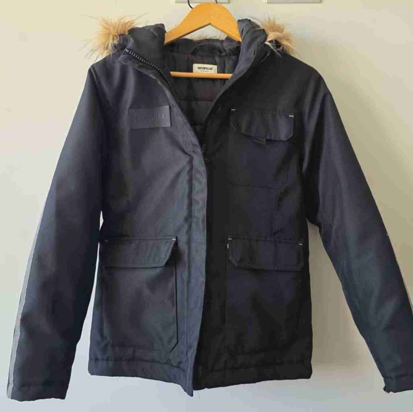 Parka negra con capucha de pelo Caterpillar - 2