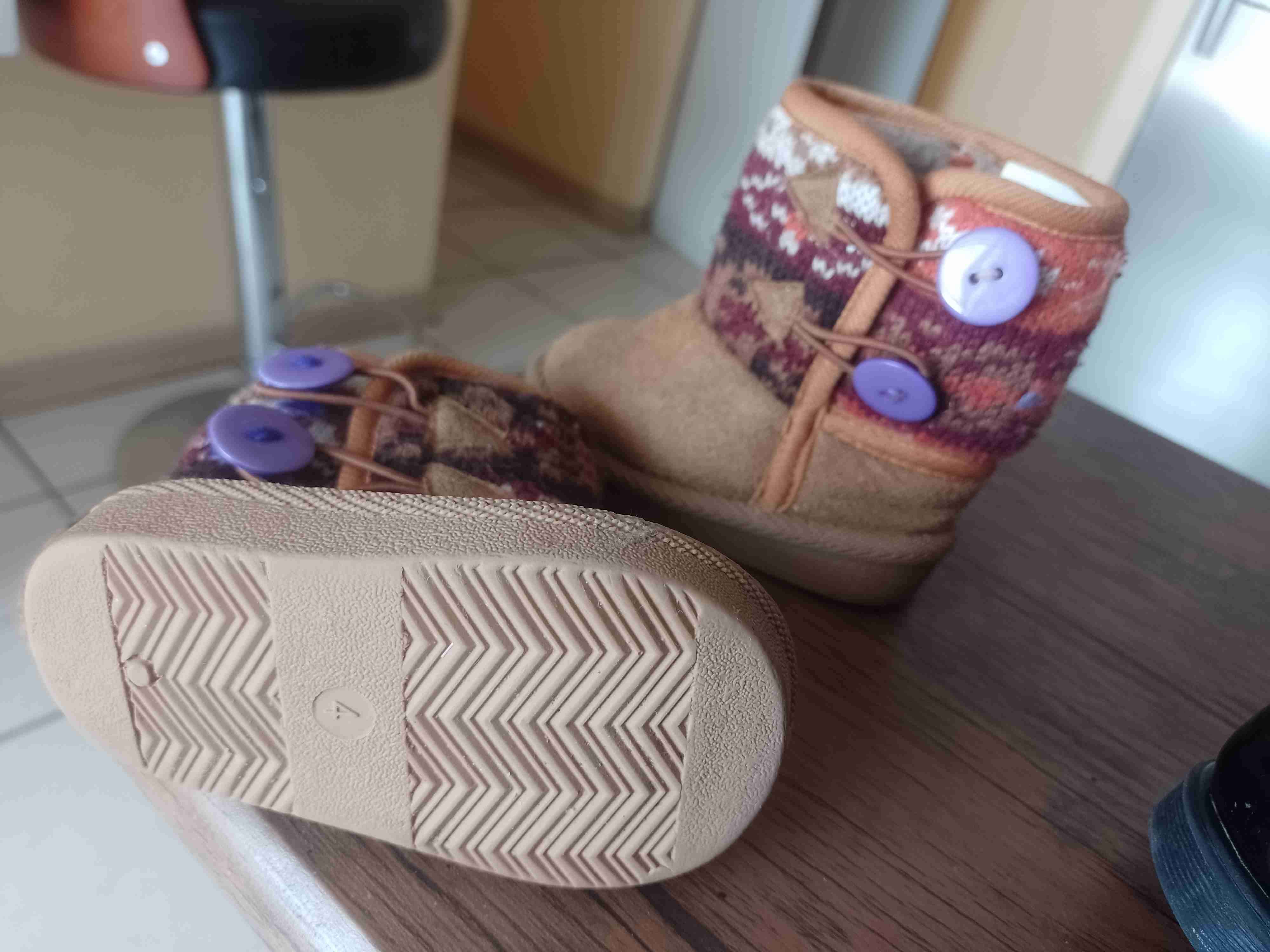 Botas de niño pequeñas - miniatura 2