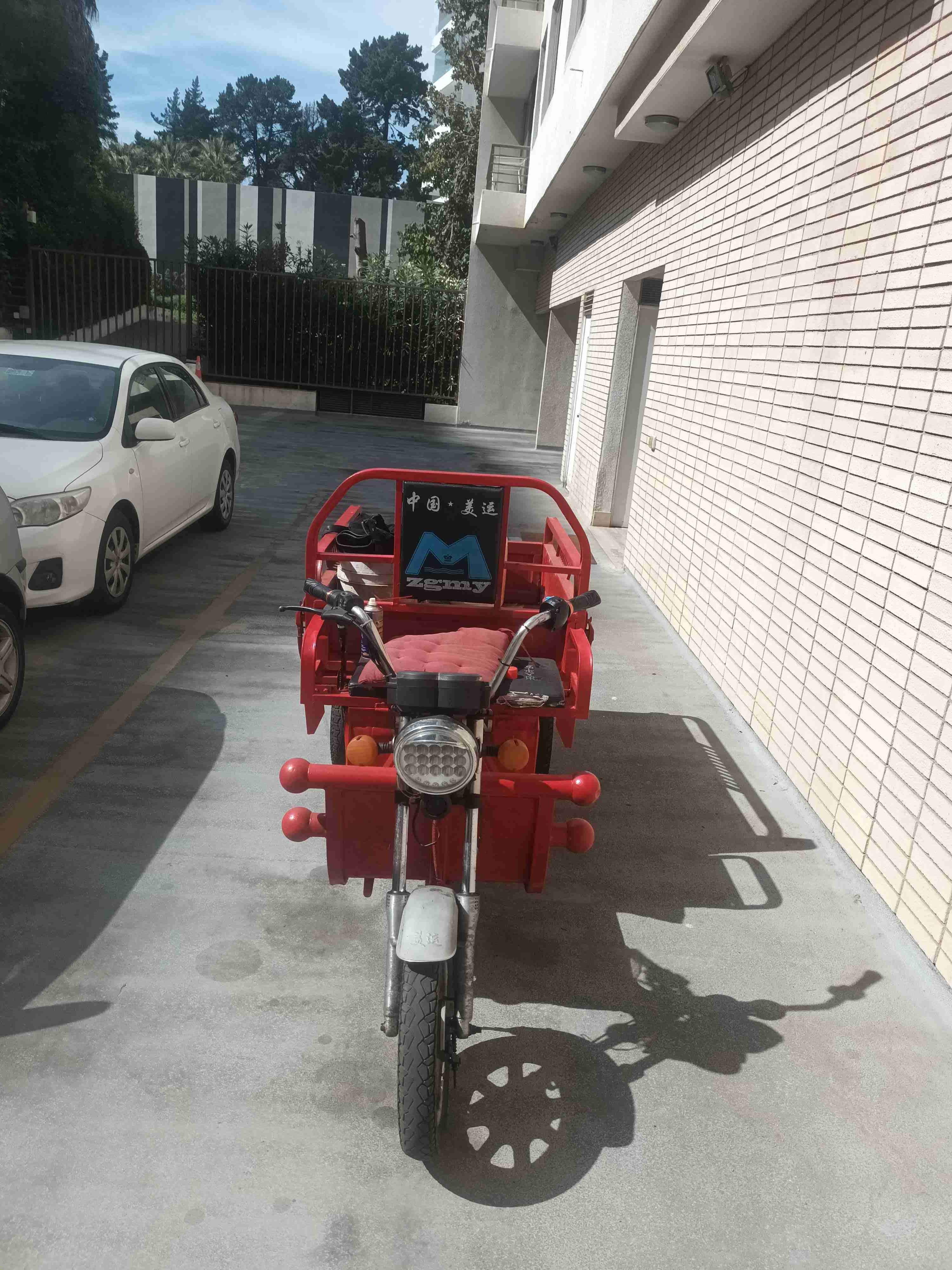 Triciclo electrico huajin - miniatura 3