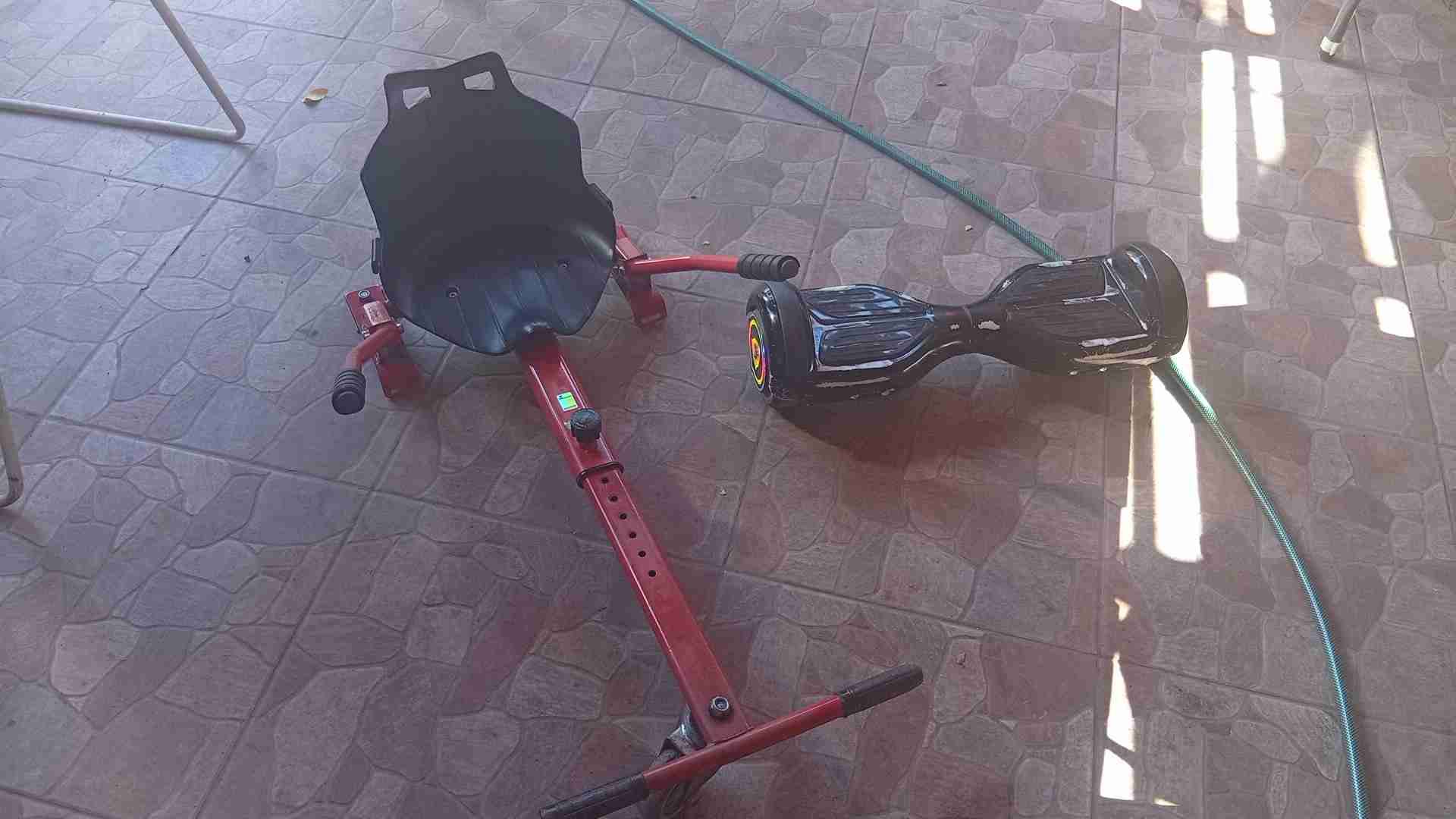 Hoverboard con asiento ajustable - miniatura 1