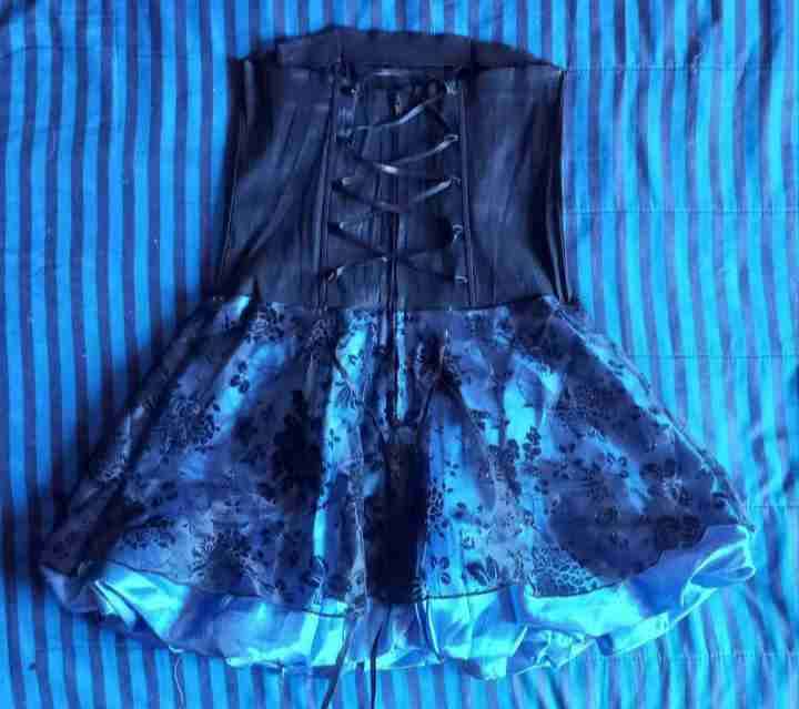 Vestido strapless floral - miniatura 2