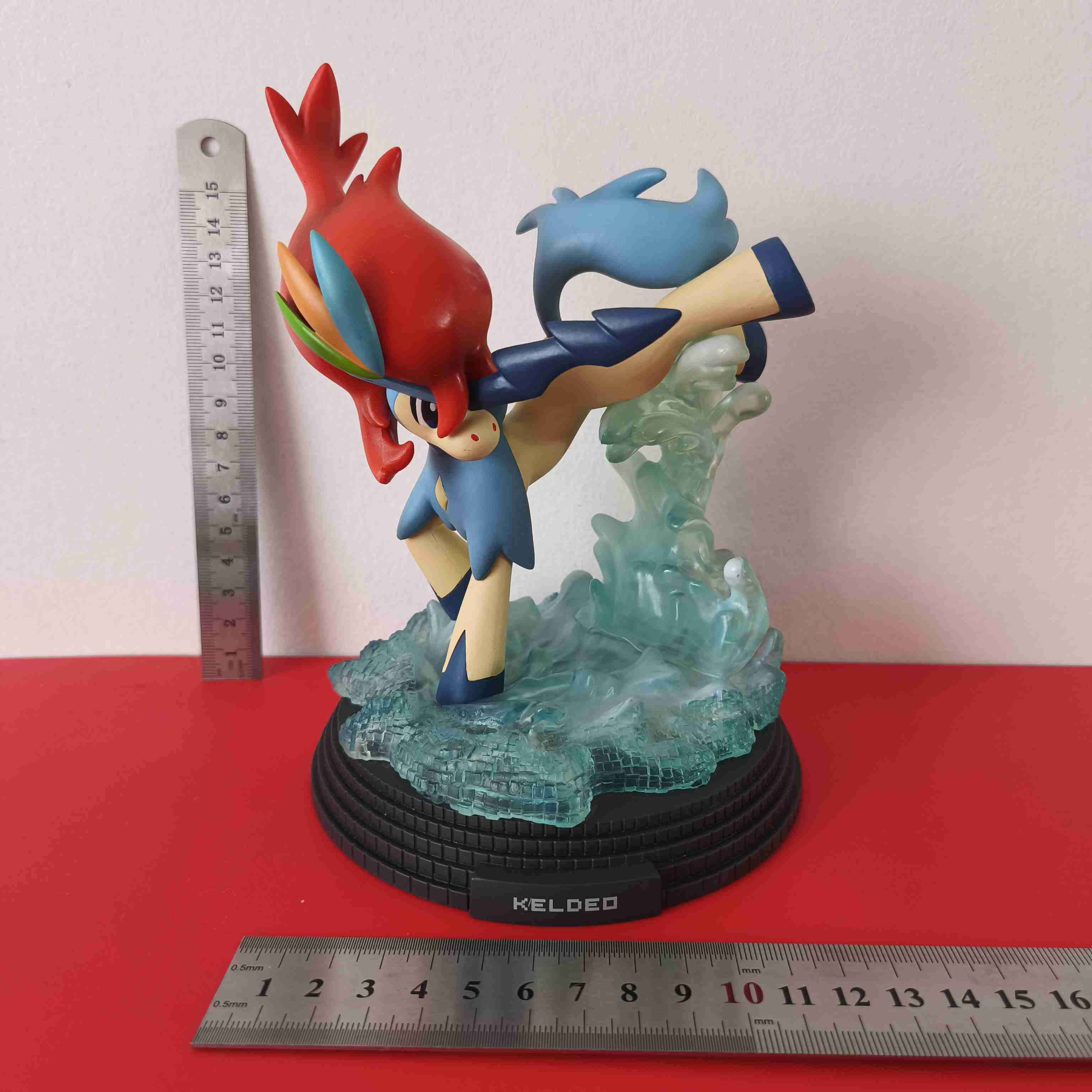 Figura de colección Keldeo - miniatura 1
