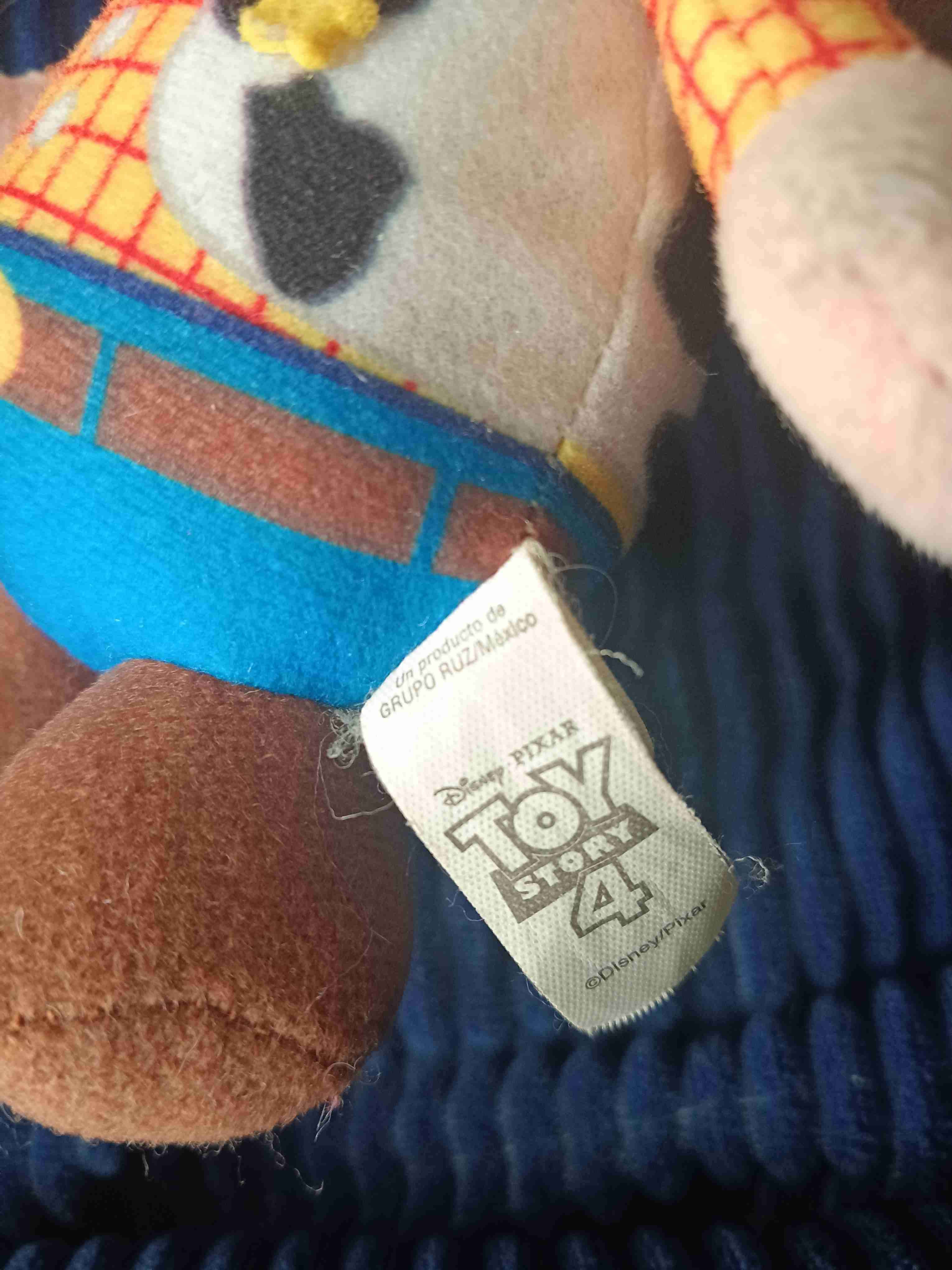 Peluche Woody toy story 4 original y Chicago bulls - miniatura 3
