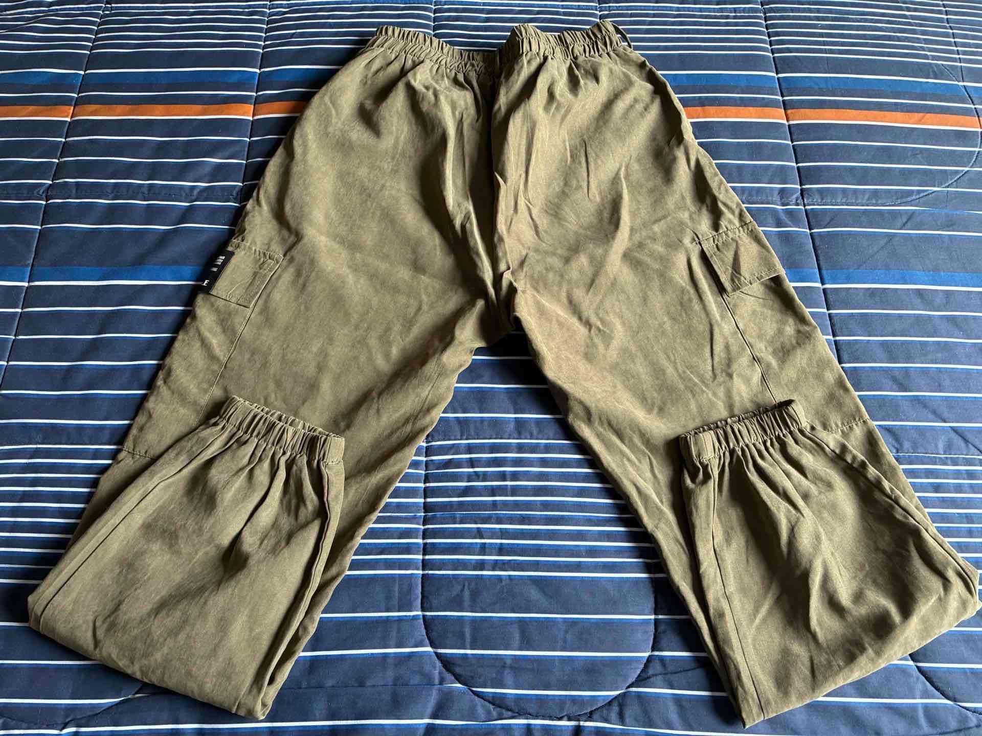 Pantalones cargo, marca Shein, talla S - 2