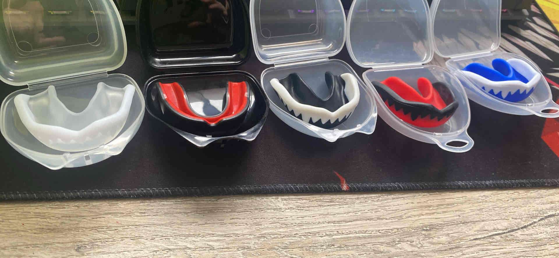 Protectores bucales deportivos - miniatura 2