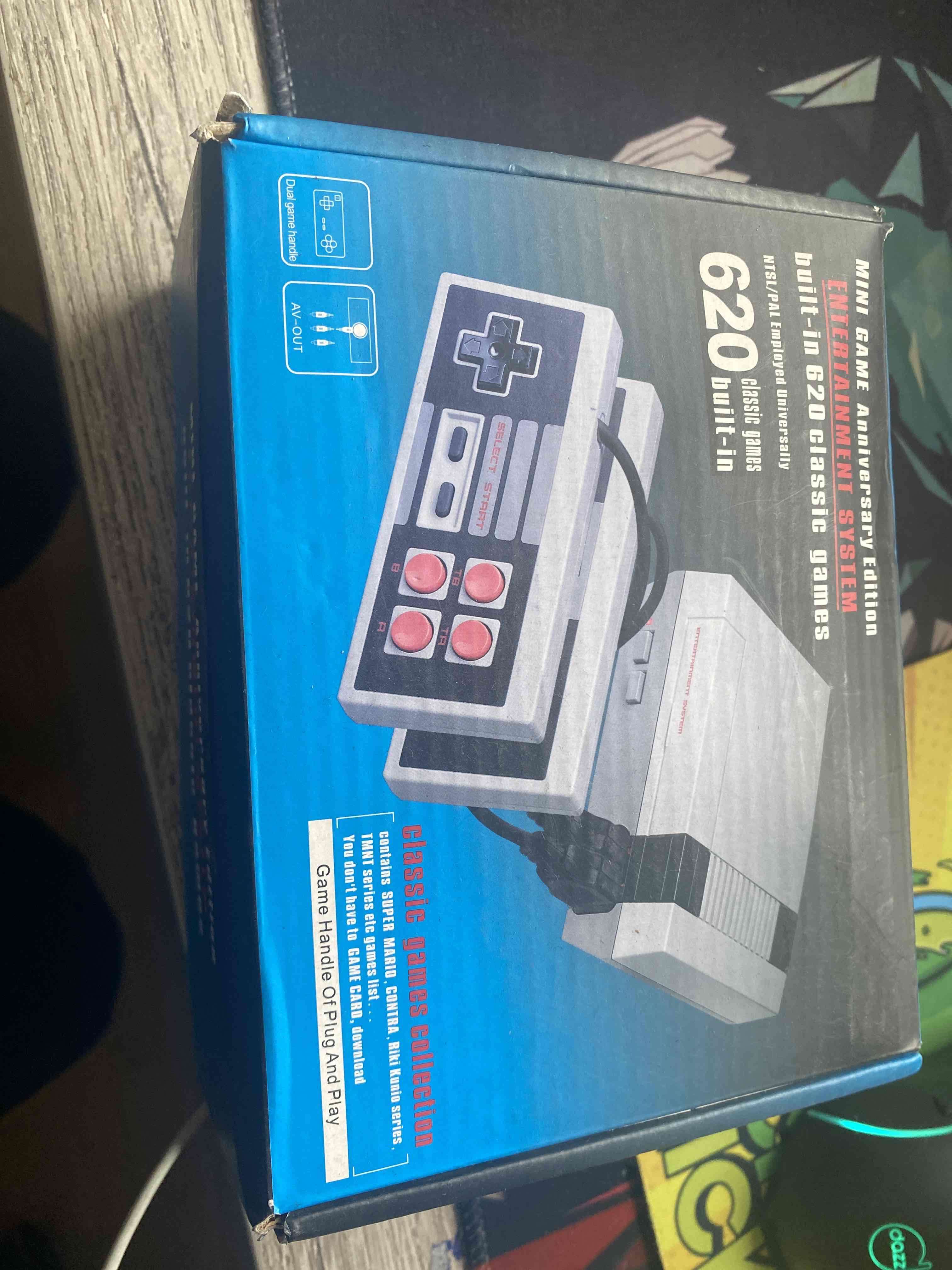 Consola retro con 620 juegos - miniatura 1