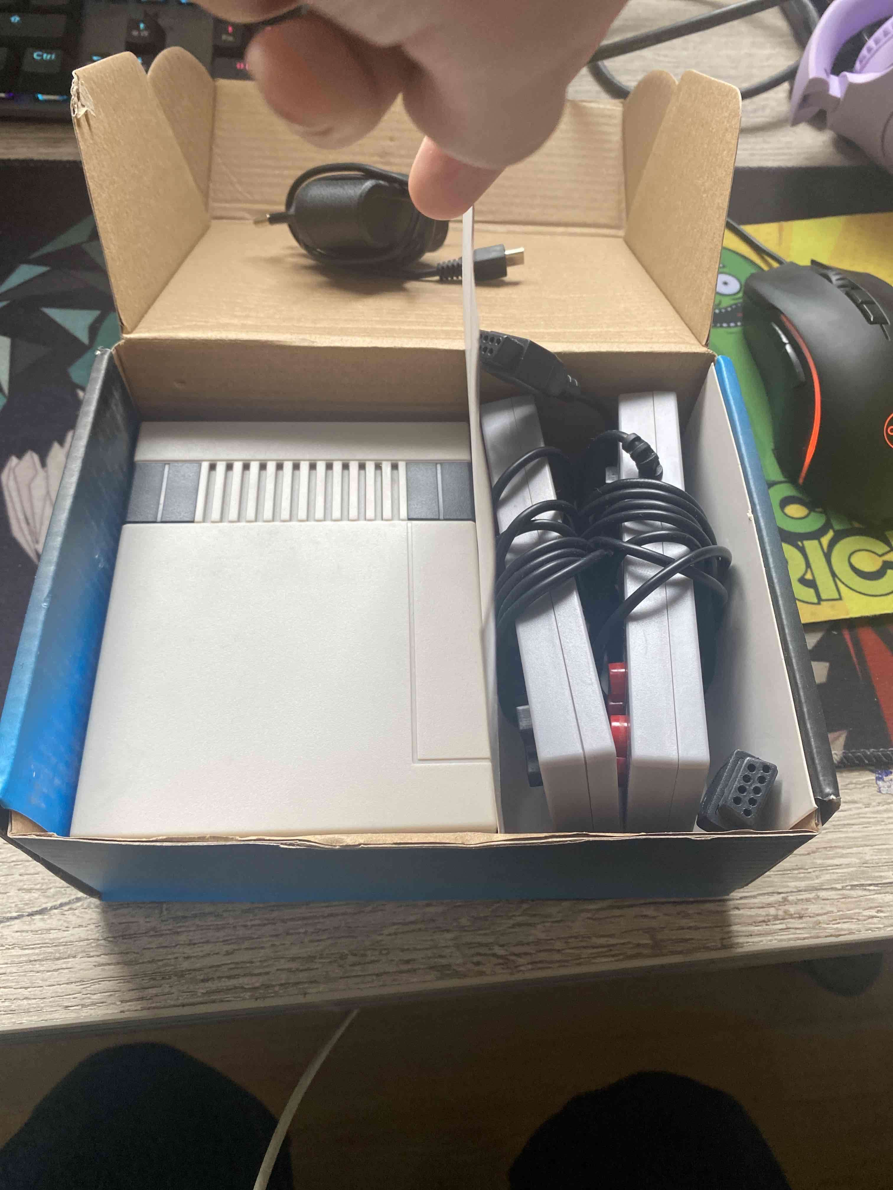 Consola retro con 620 juegos - miniatura 3