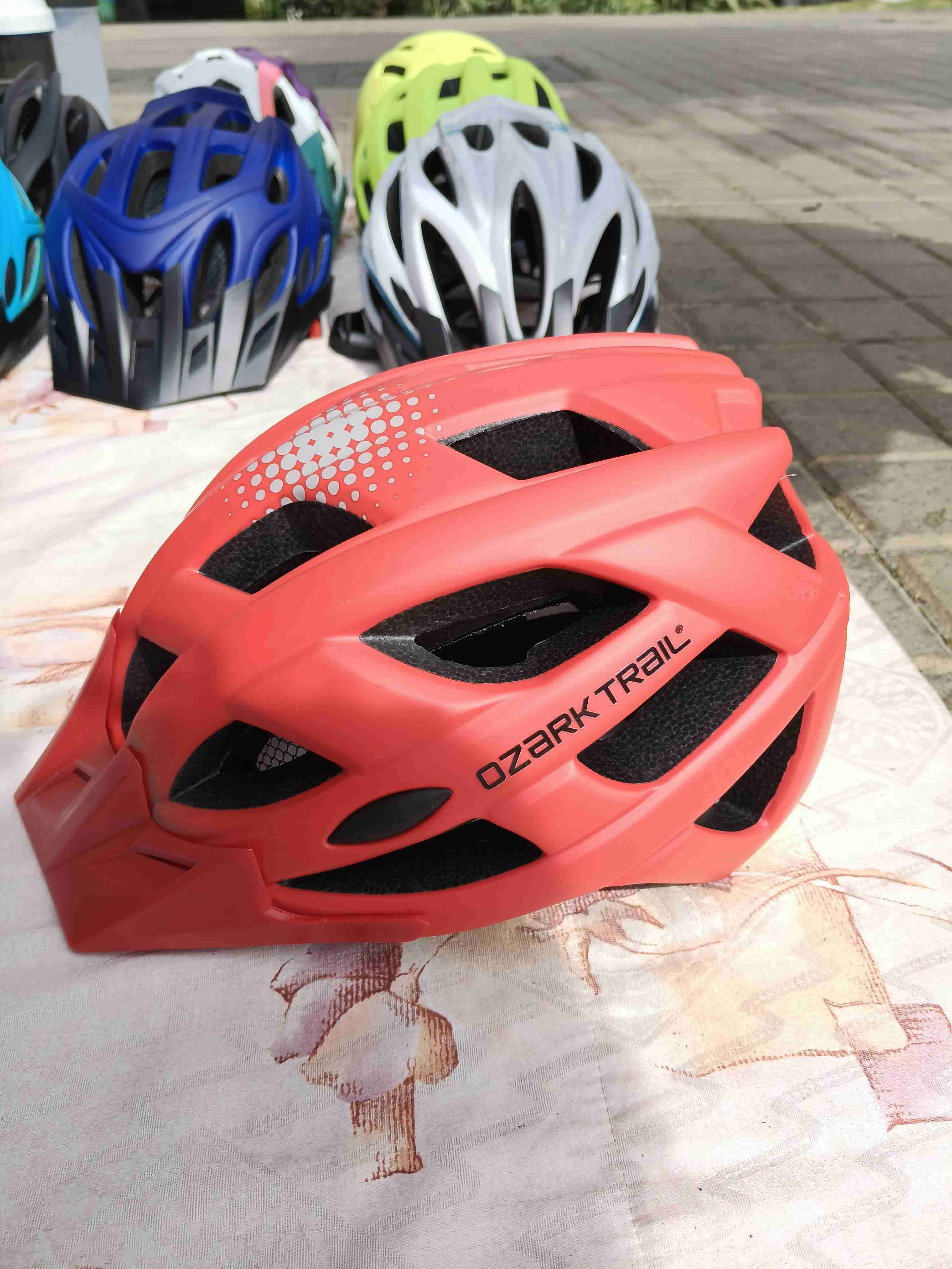 Casco rojo para ciclismo - 2