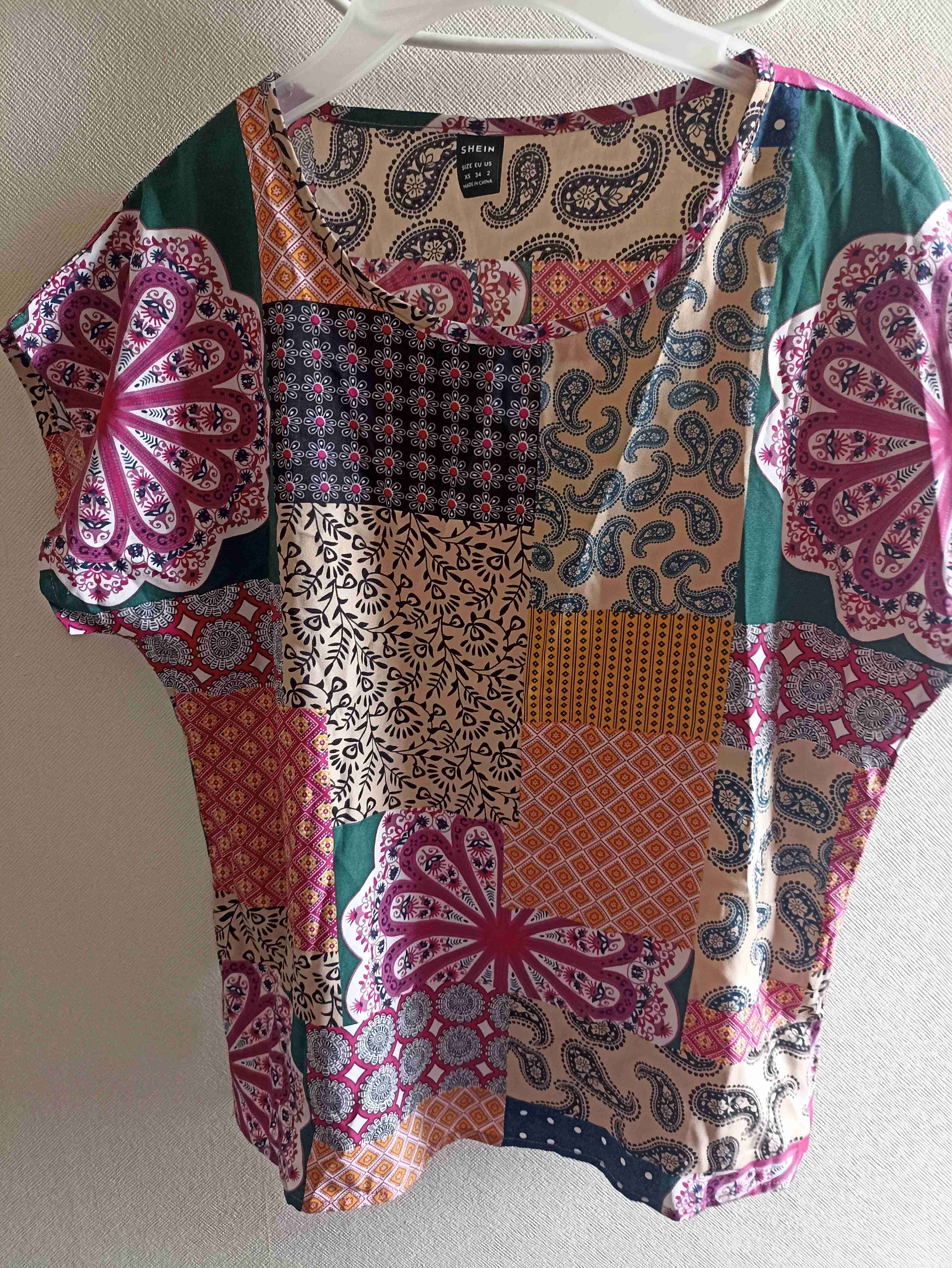 Polera estampada multicolor SHEIN - 1