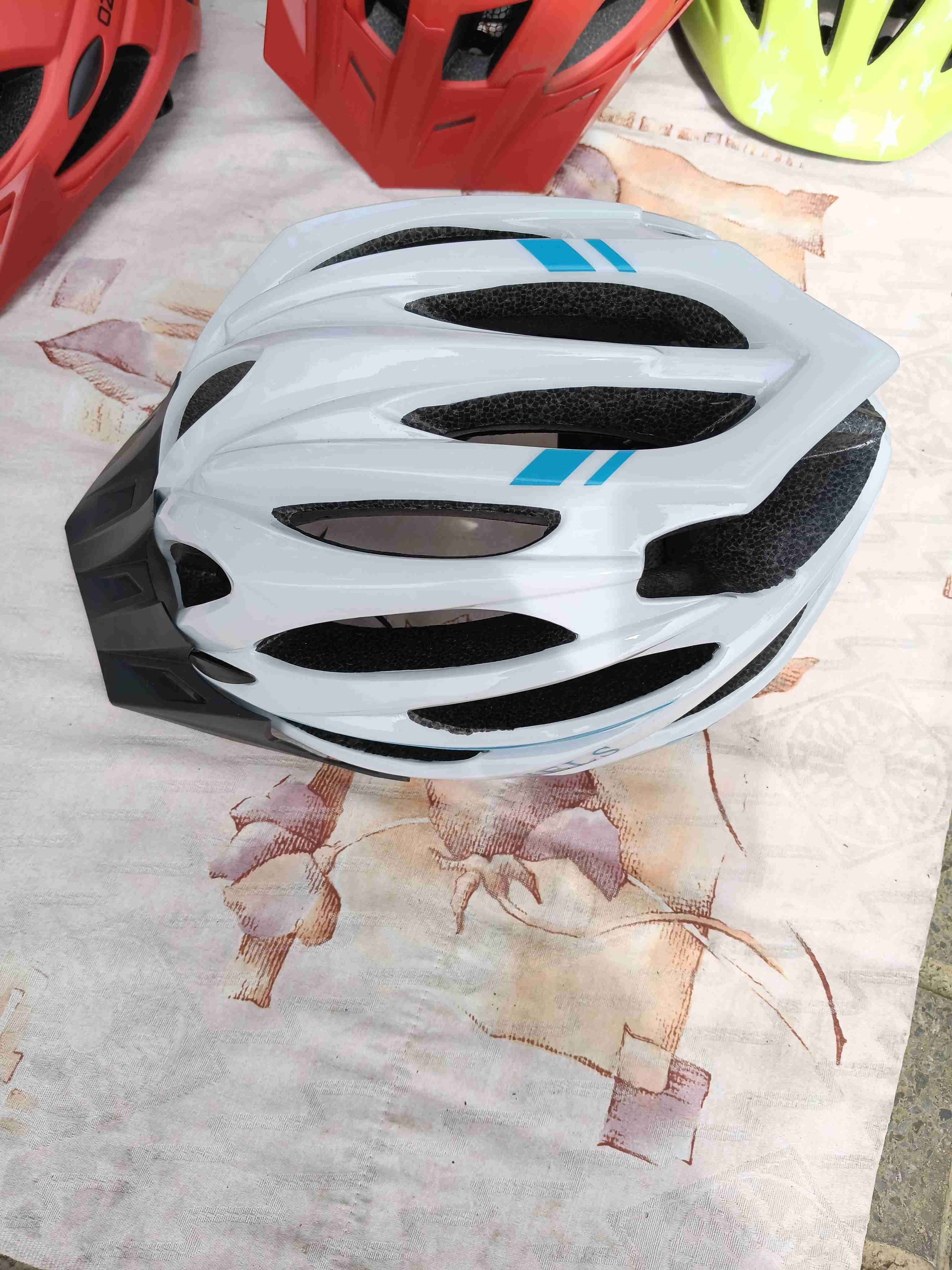 Casco de ciclismo blanco - miniatura 2