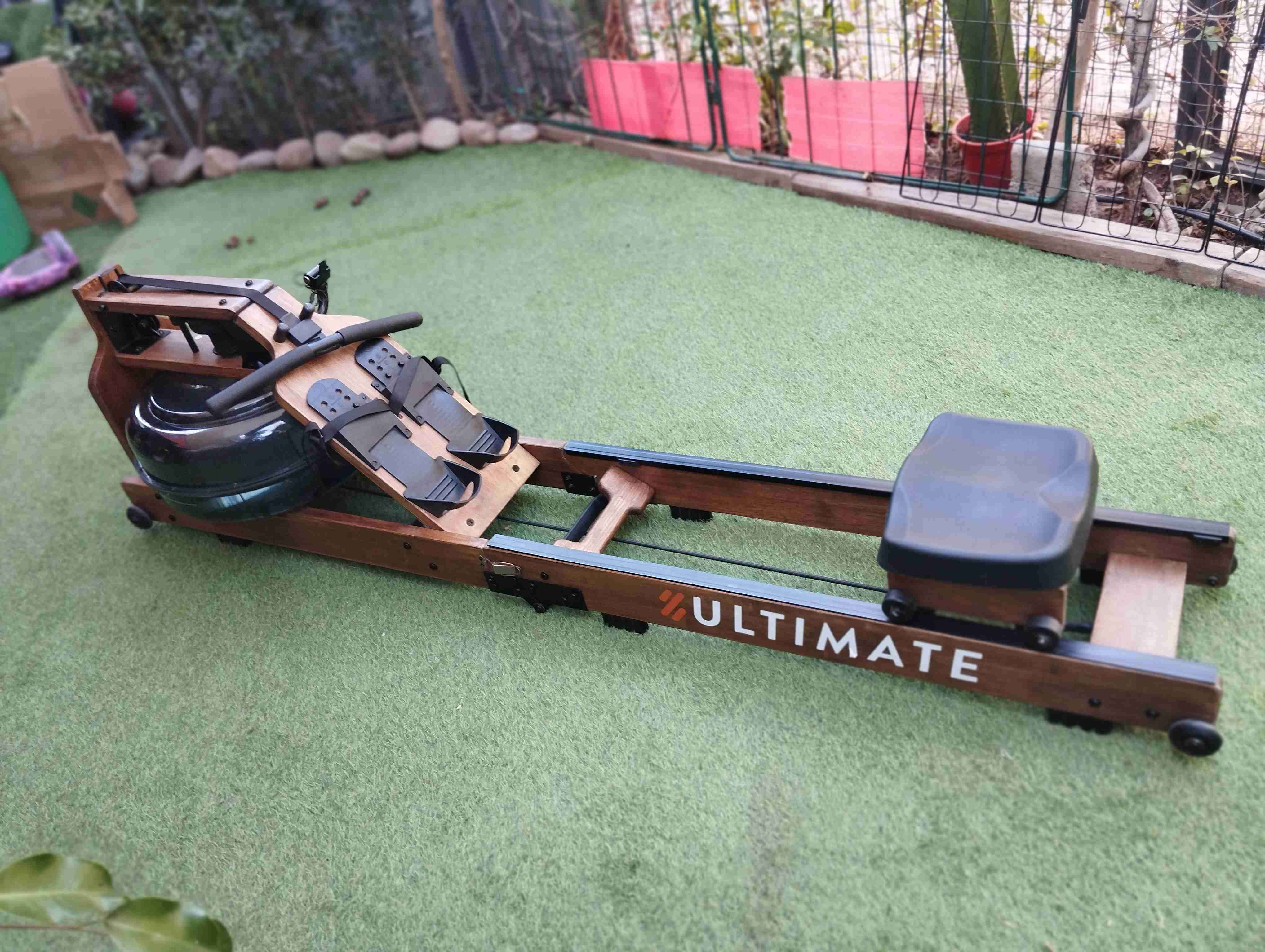 Máquina de remo con resistencia de agua - 1