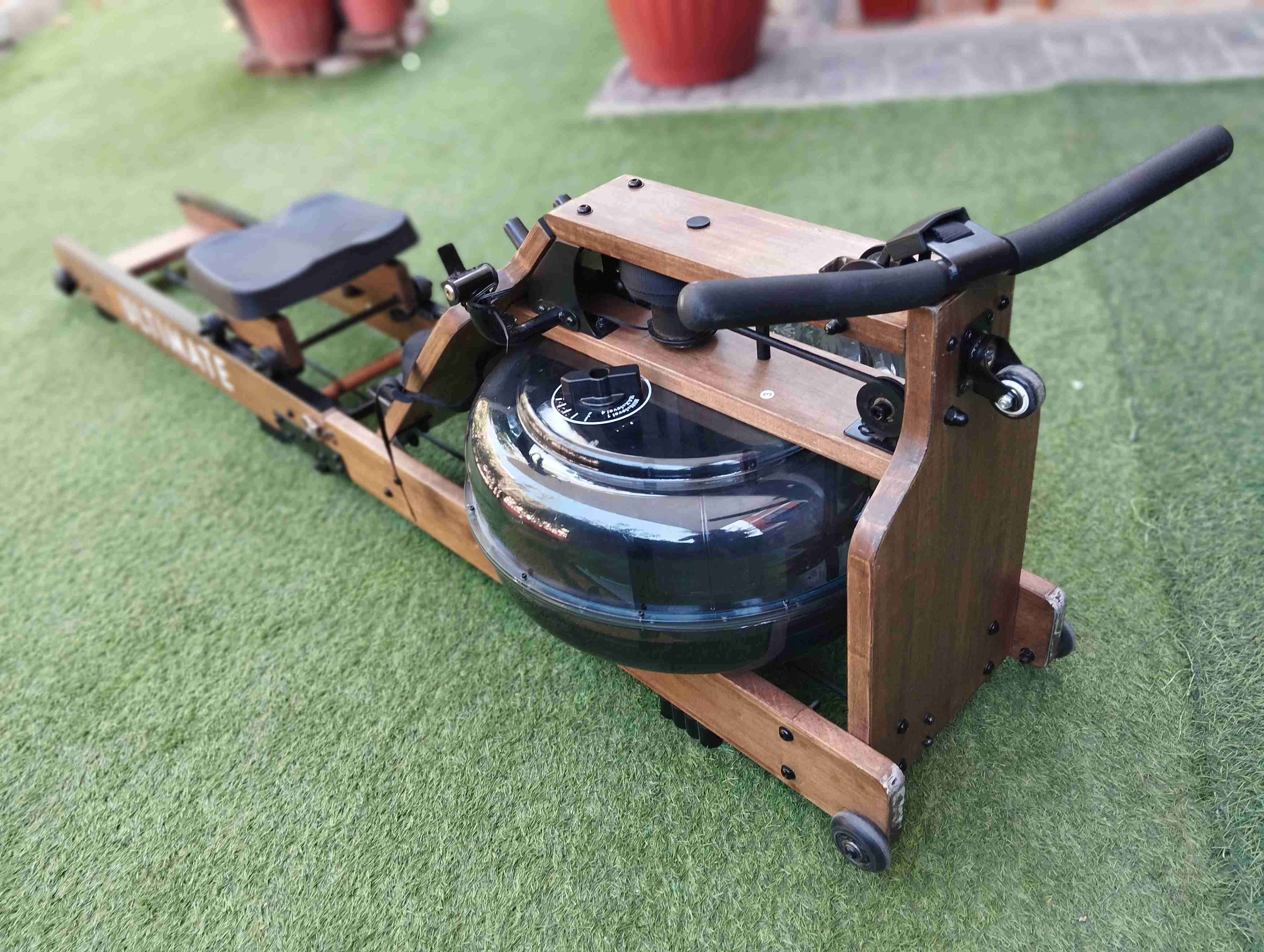 Máquina de remo con resistencia de agua - 3