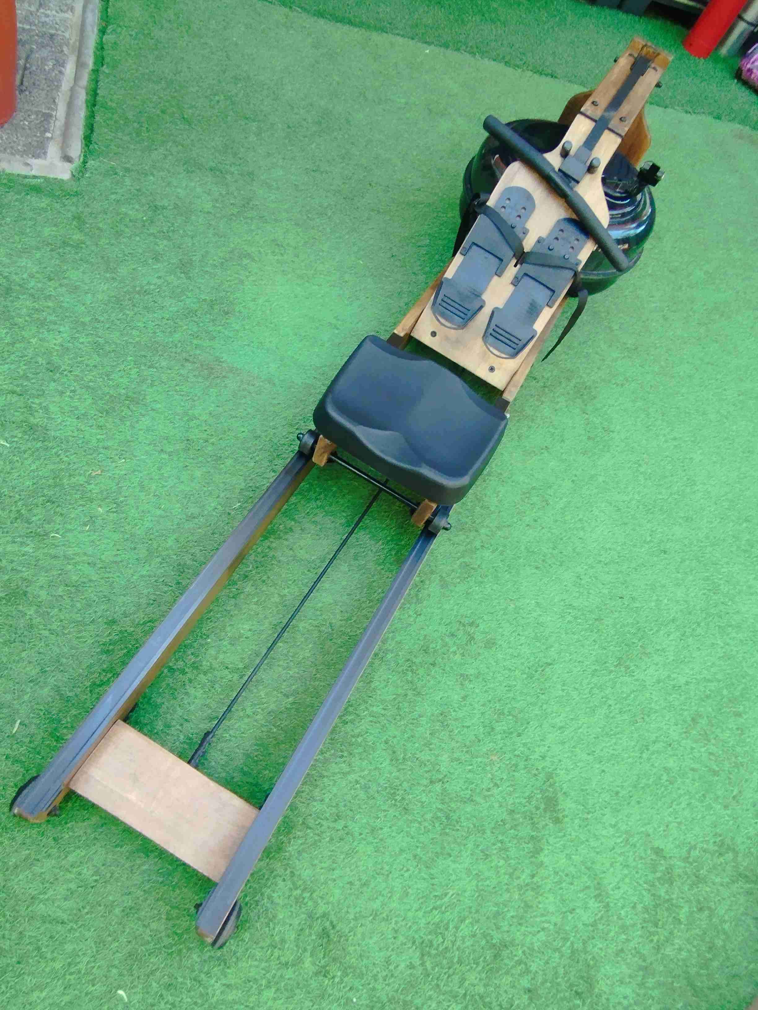 Máquina de remo con resistencia de agua - 5